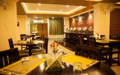restaurant