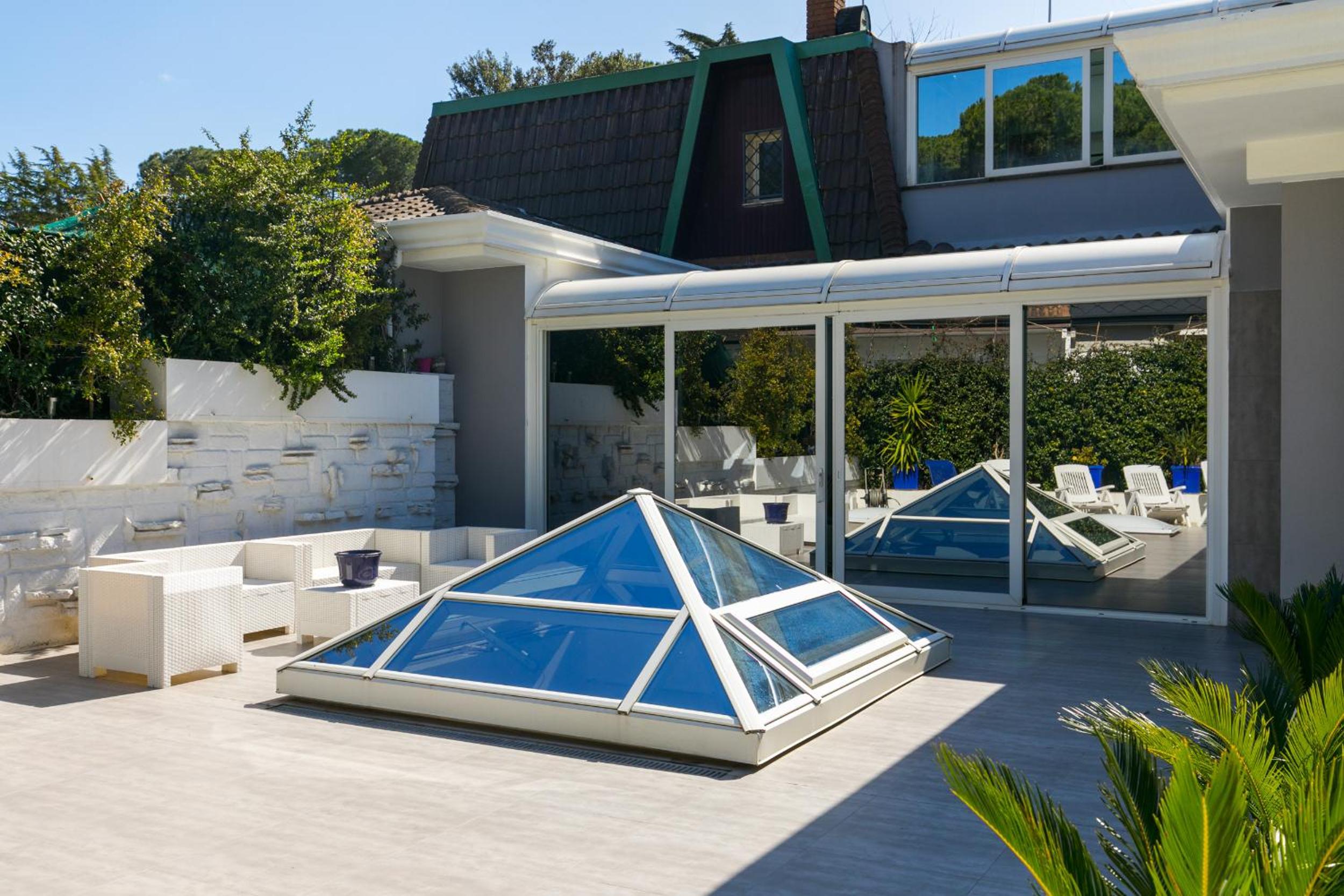 Niclas Luxury Apartments EUR