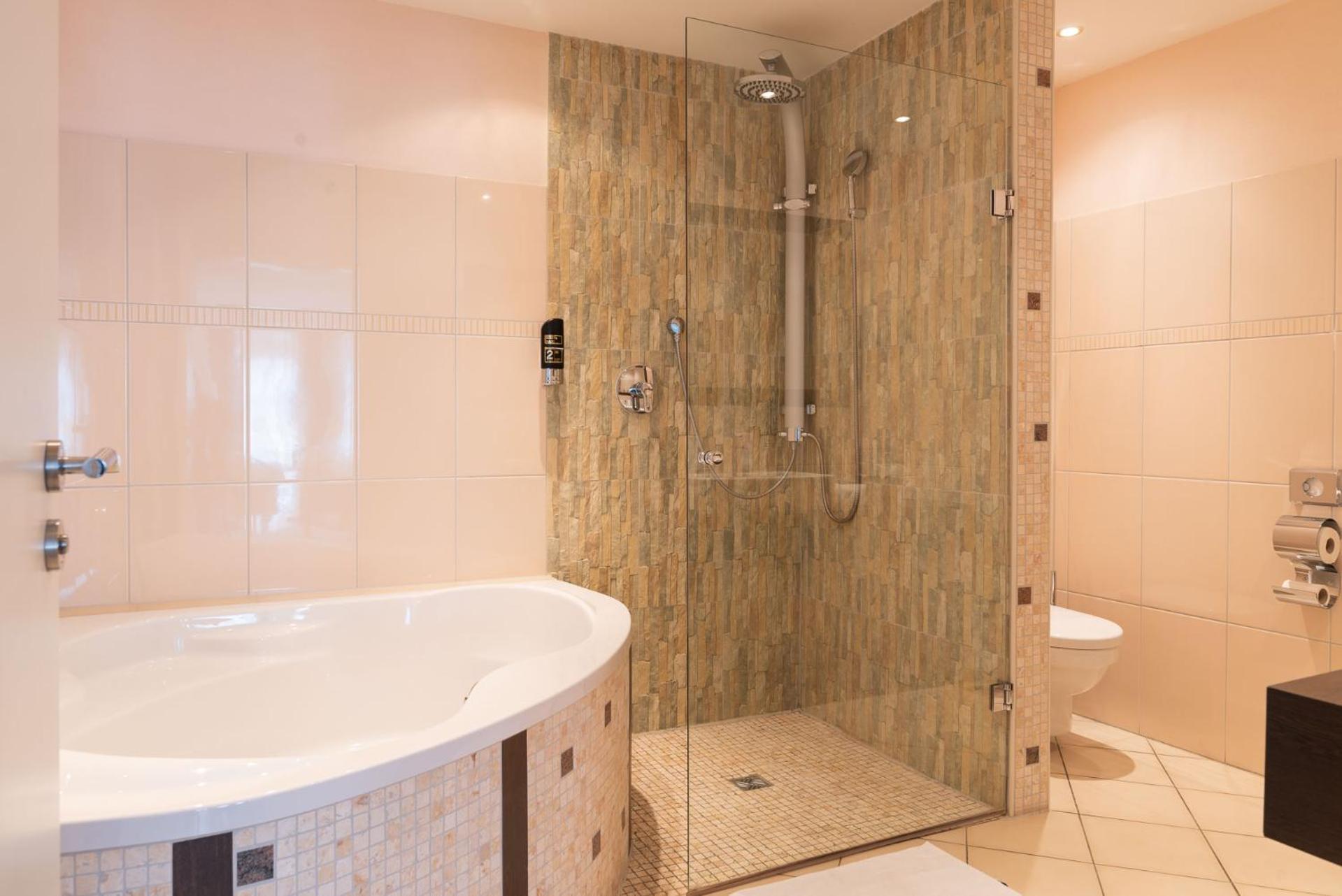 Hotel Central - Property Image 16