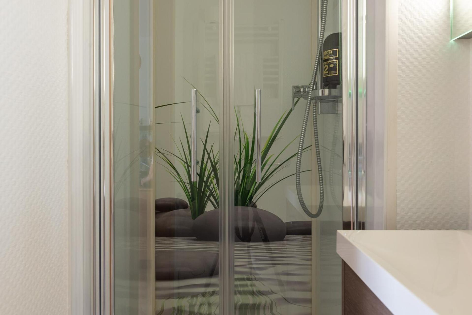 Hotel Central - Property Image 40