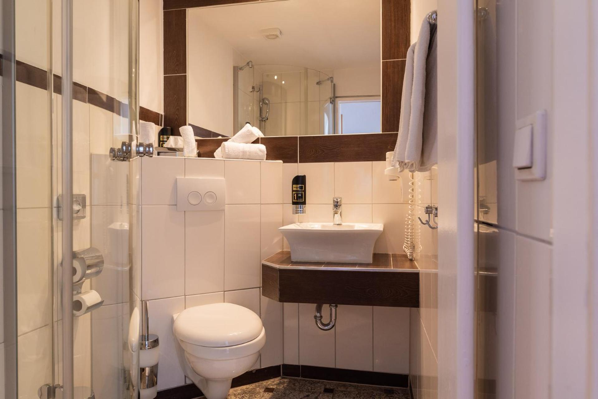 Hotel Central - Property Image 35