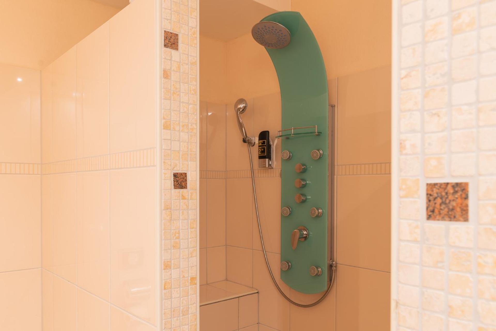 Hotel Central - Property Image 39