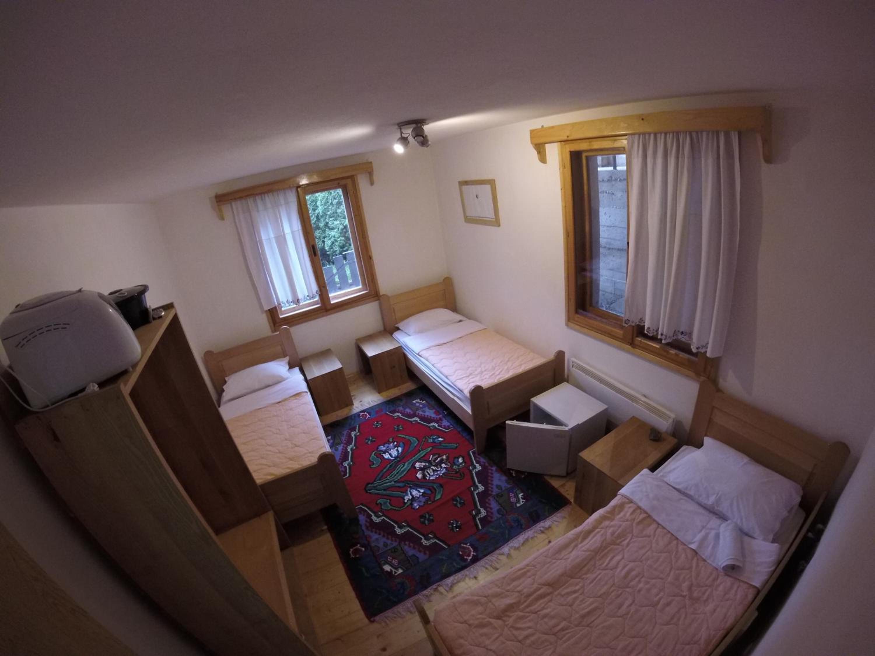 Photo 11