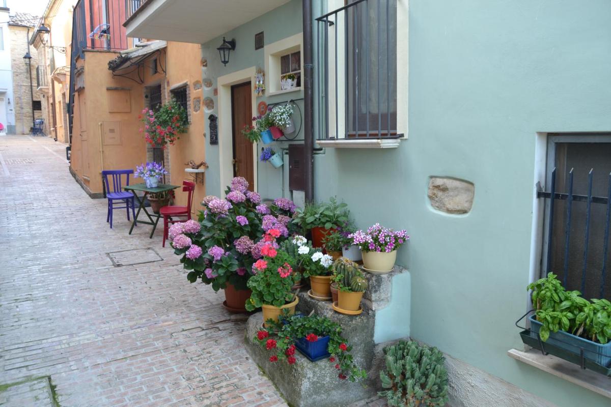 casetta za' Lucia view 5