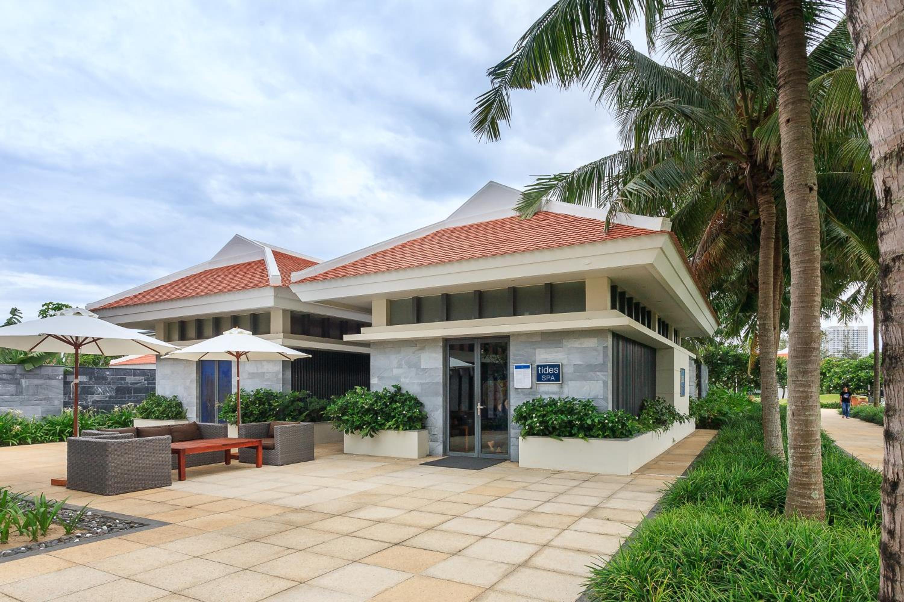 IDC White House Danang view 3