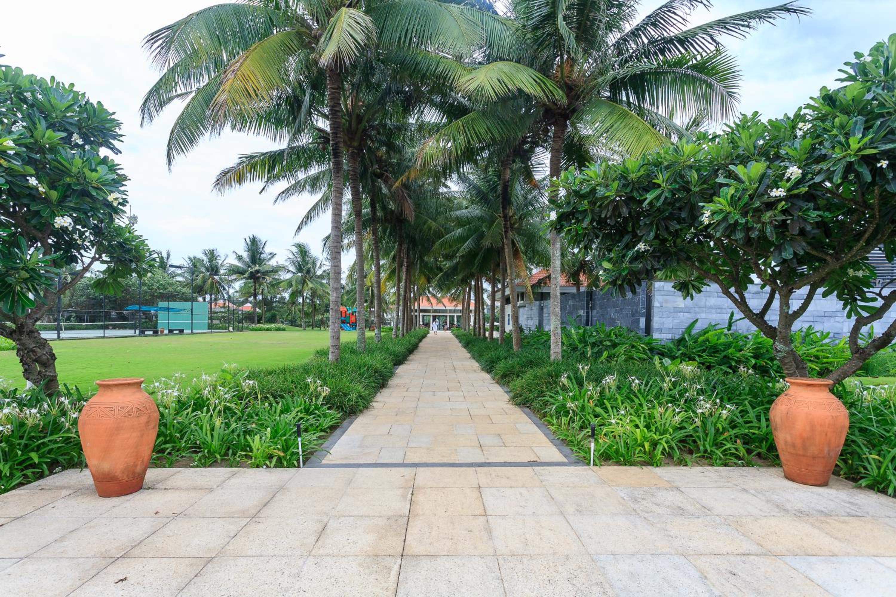 IDC White House Danang view 4