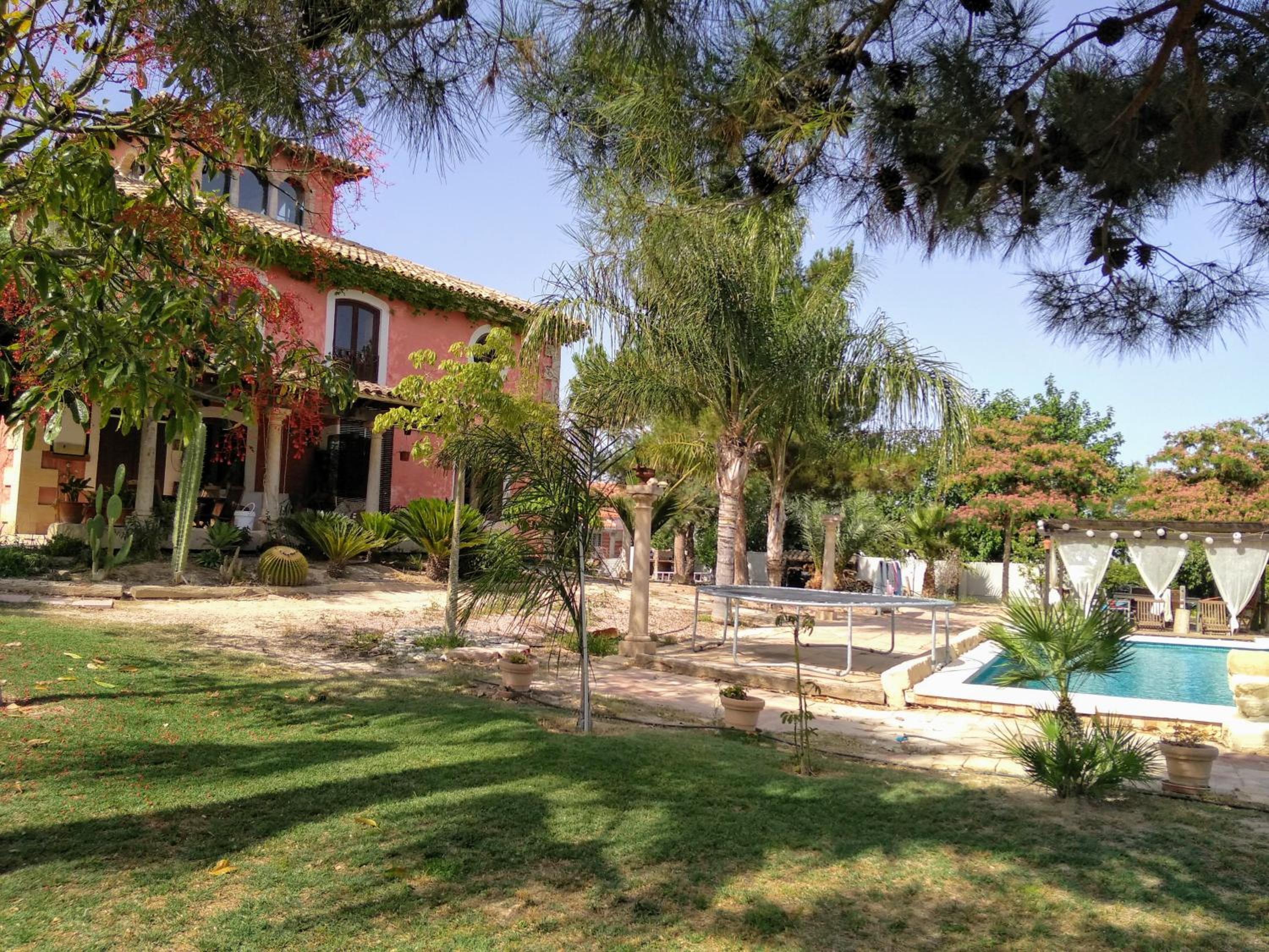 Hotel La Toscana - Image 1