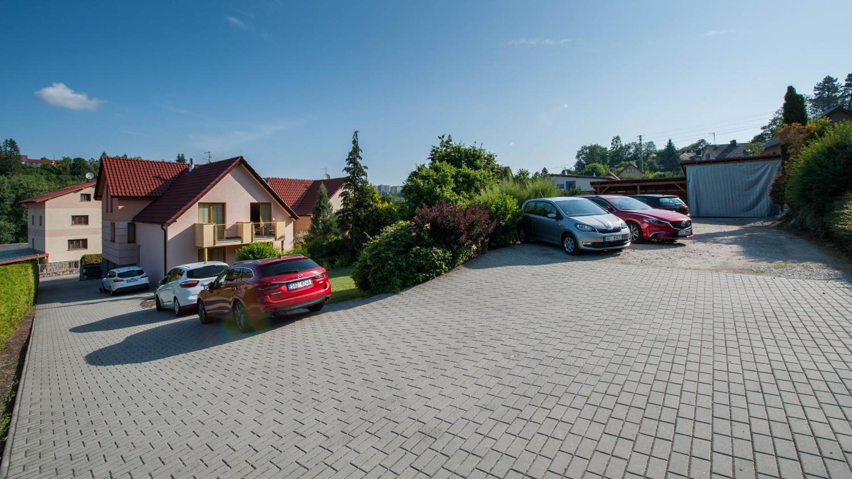 Hotel Garni Pod Skalkou