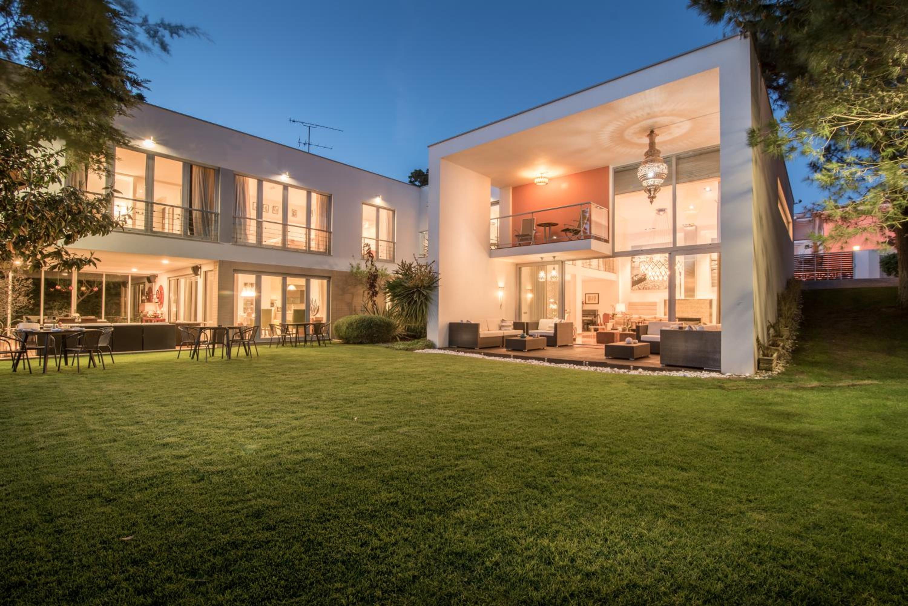 Hotel Cascais Casa Laranja - Image 1