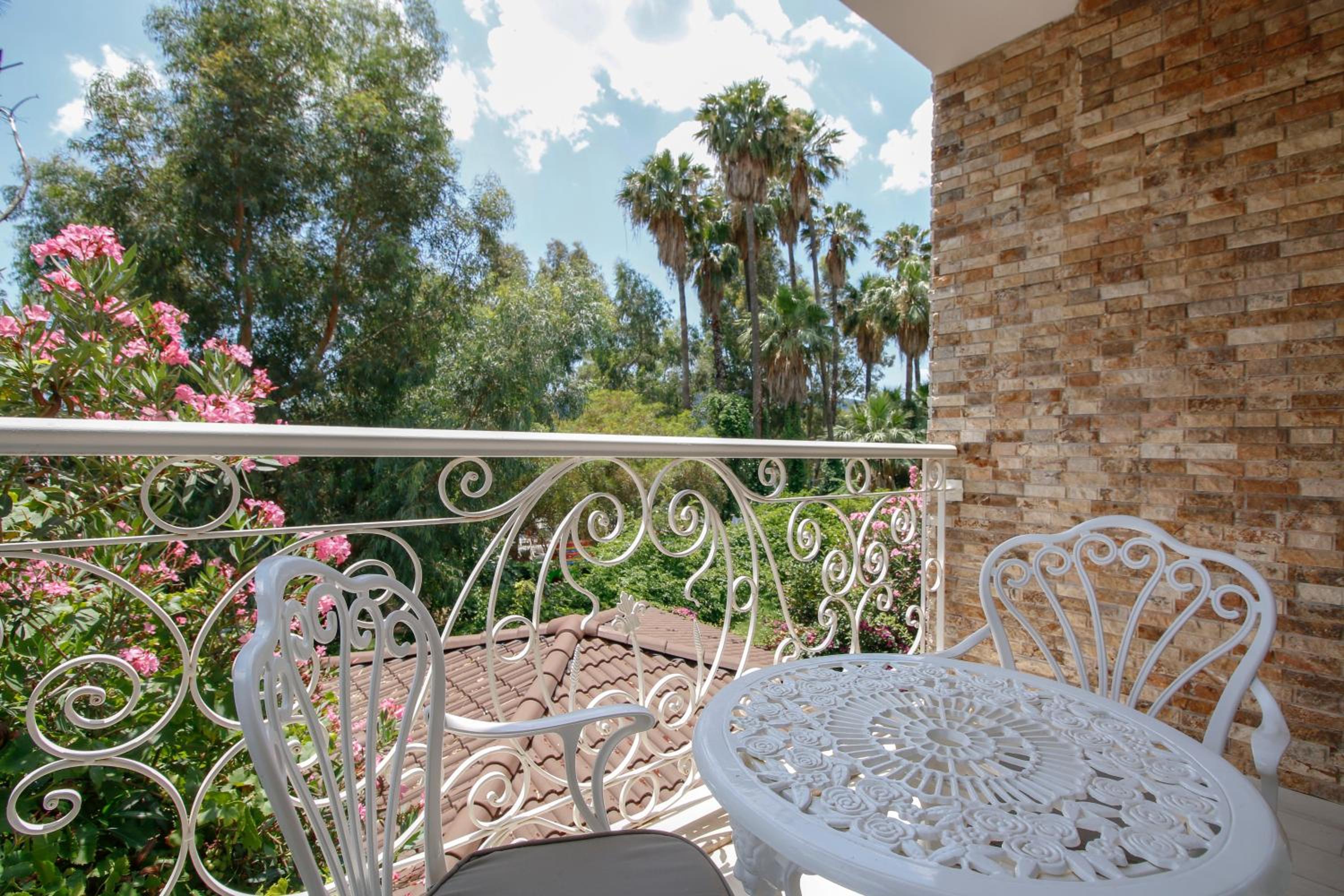 Joya Del Mar Hotel - Image 35