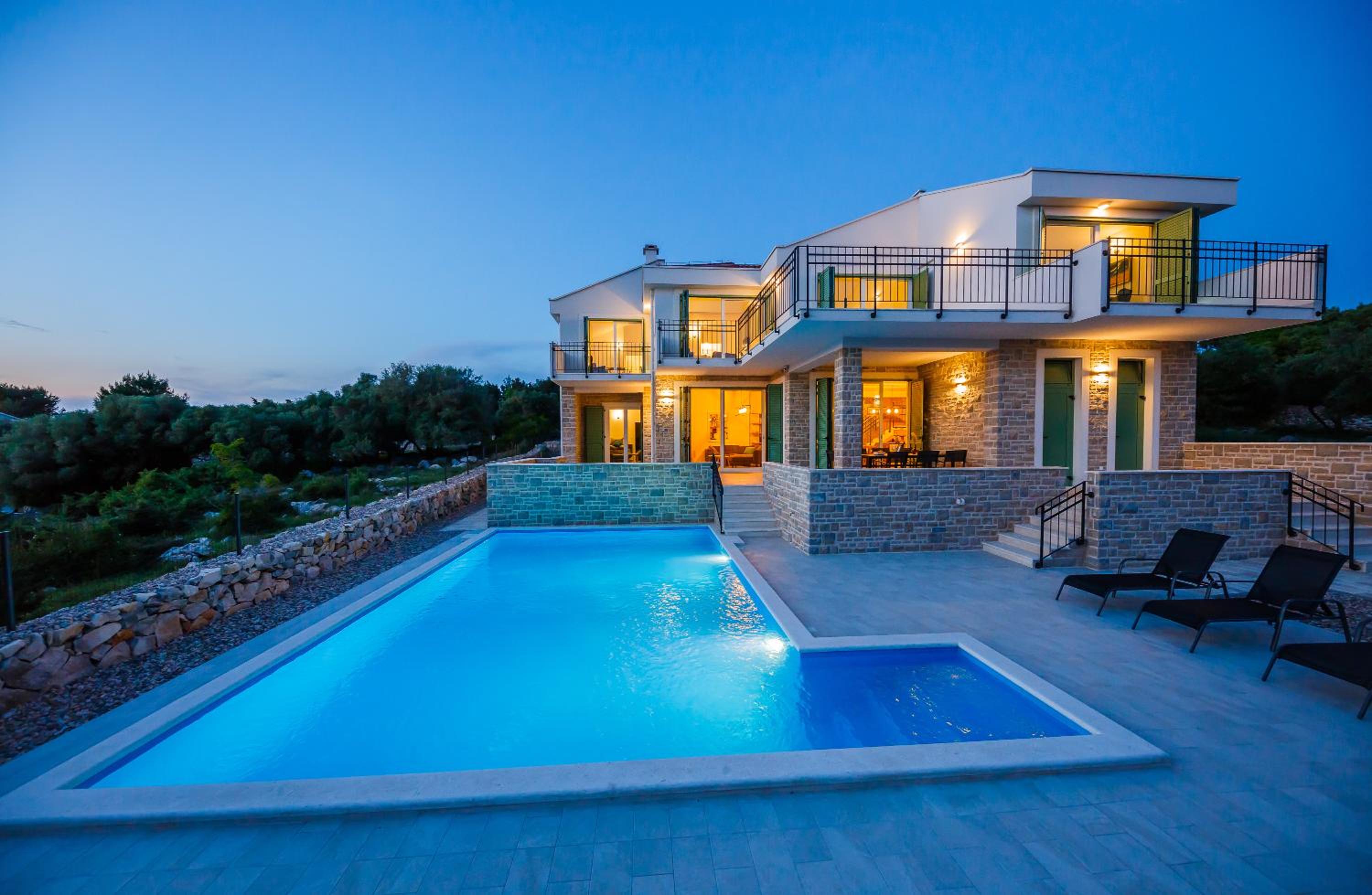 Villa Bramasole Lun view 4
