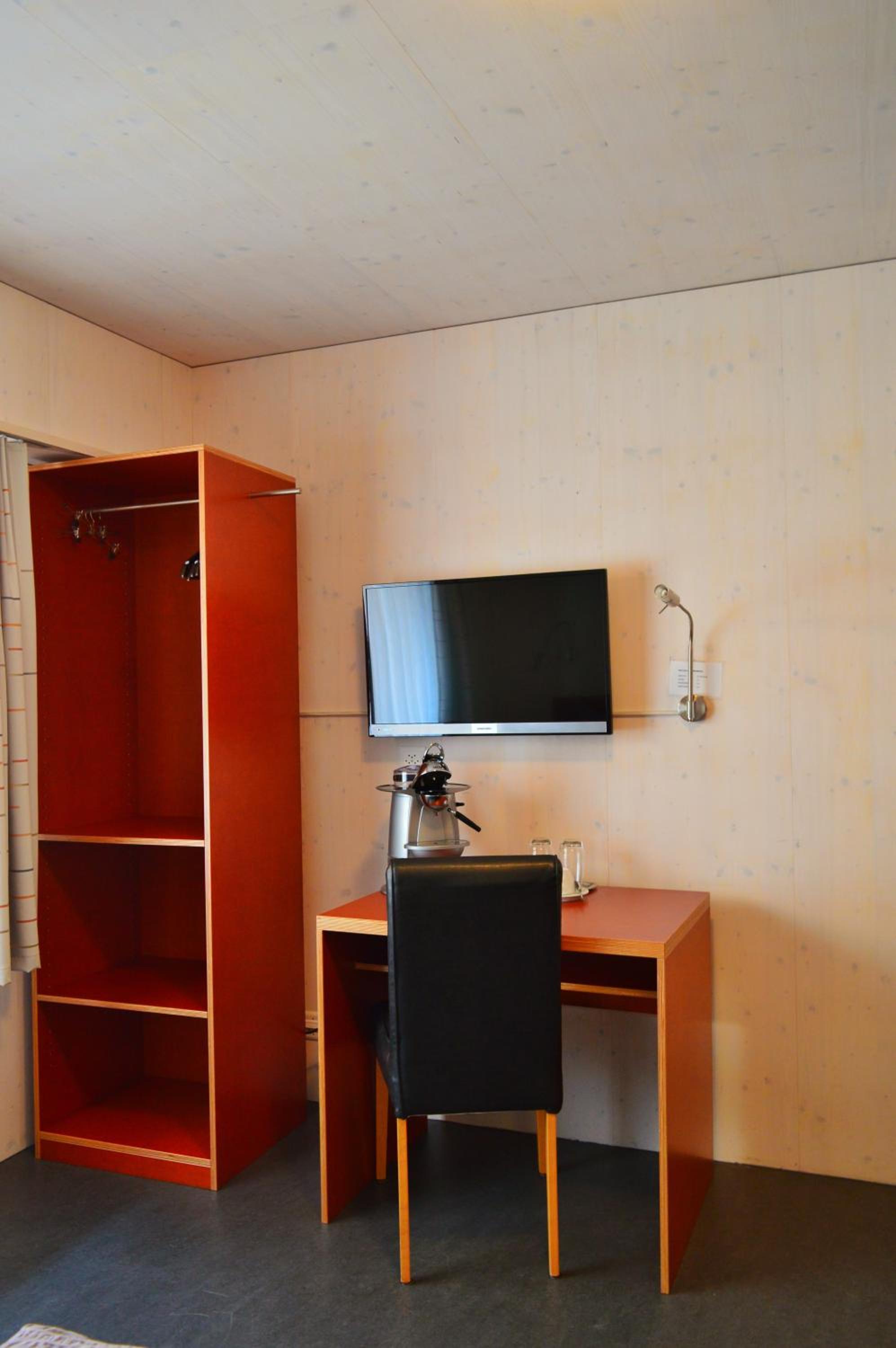 Photo 24
