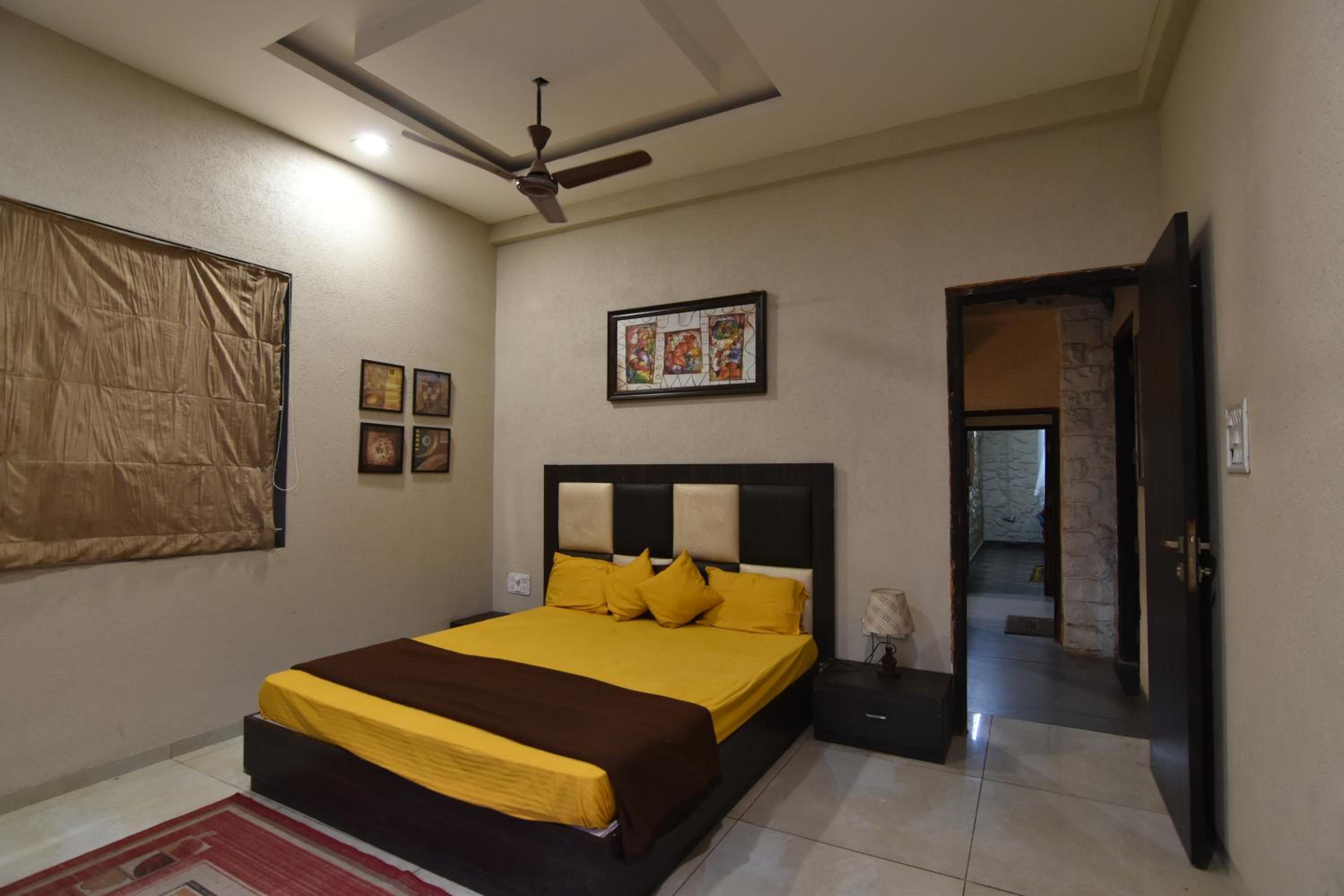 Luxurious Vintage Villa view 5