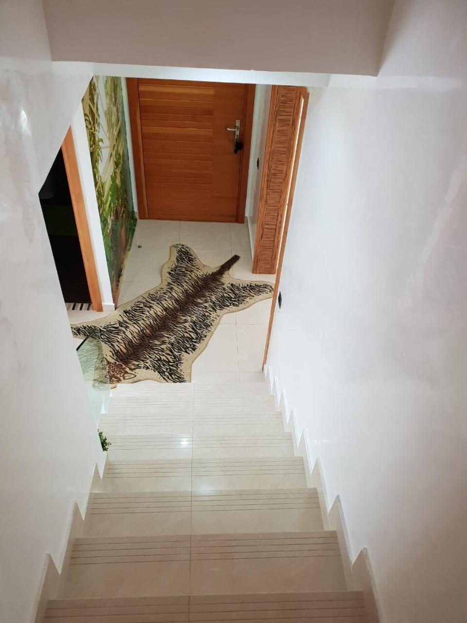 Villa Blanca Beach Pieds-Sur-Mer view 4