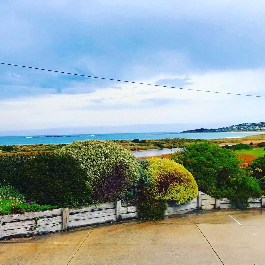 A Great Ocean View Motel