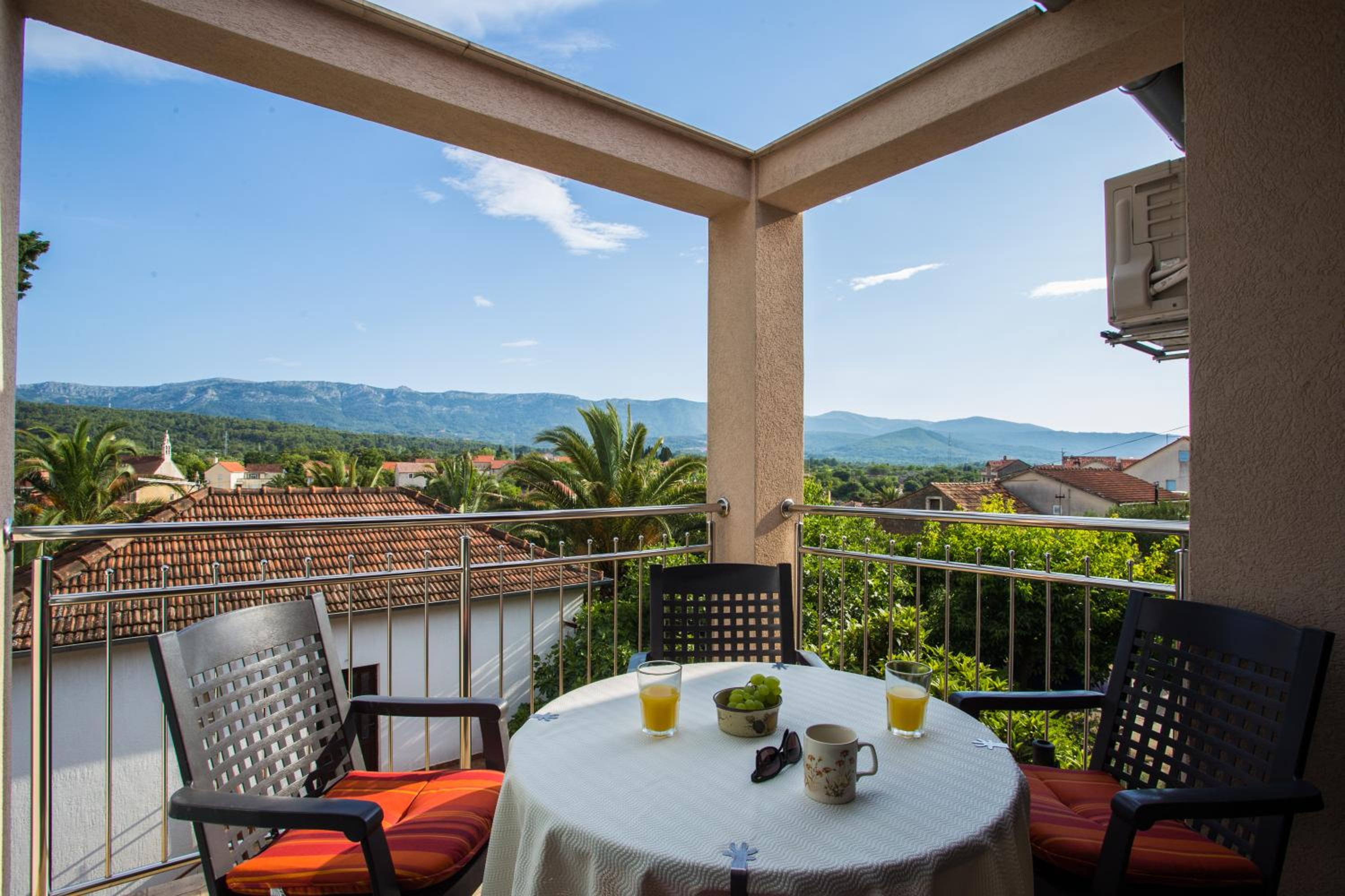 Apartment Smuljic view 2