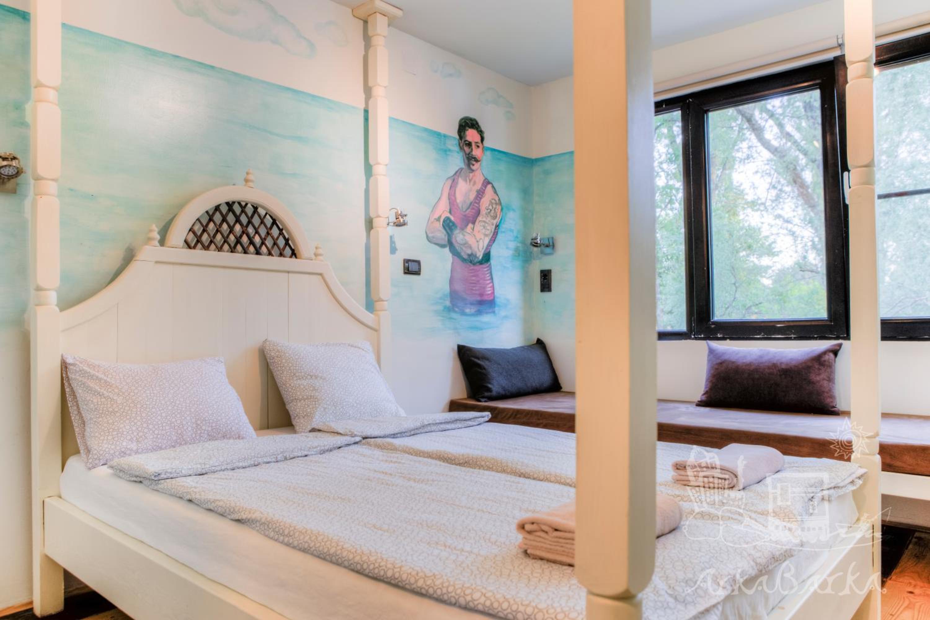 ArkaBarka 2- Floating Dream Rooms and Apartments