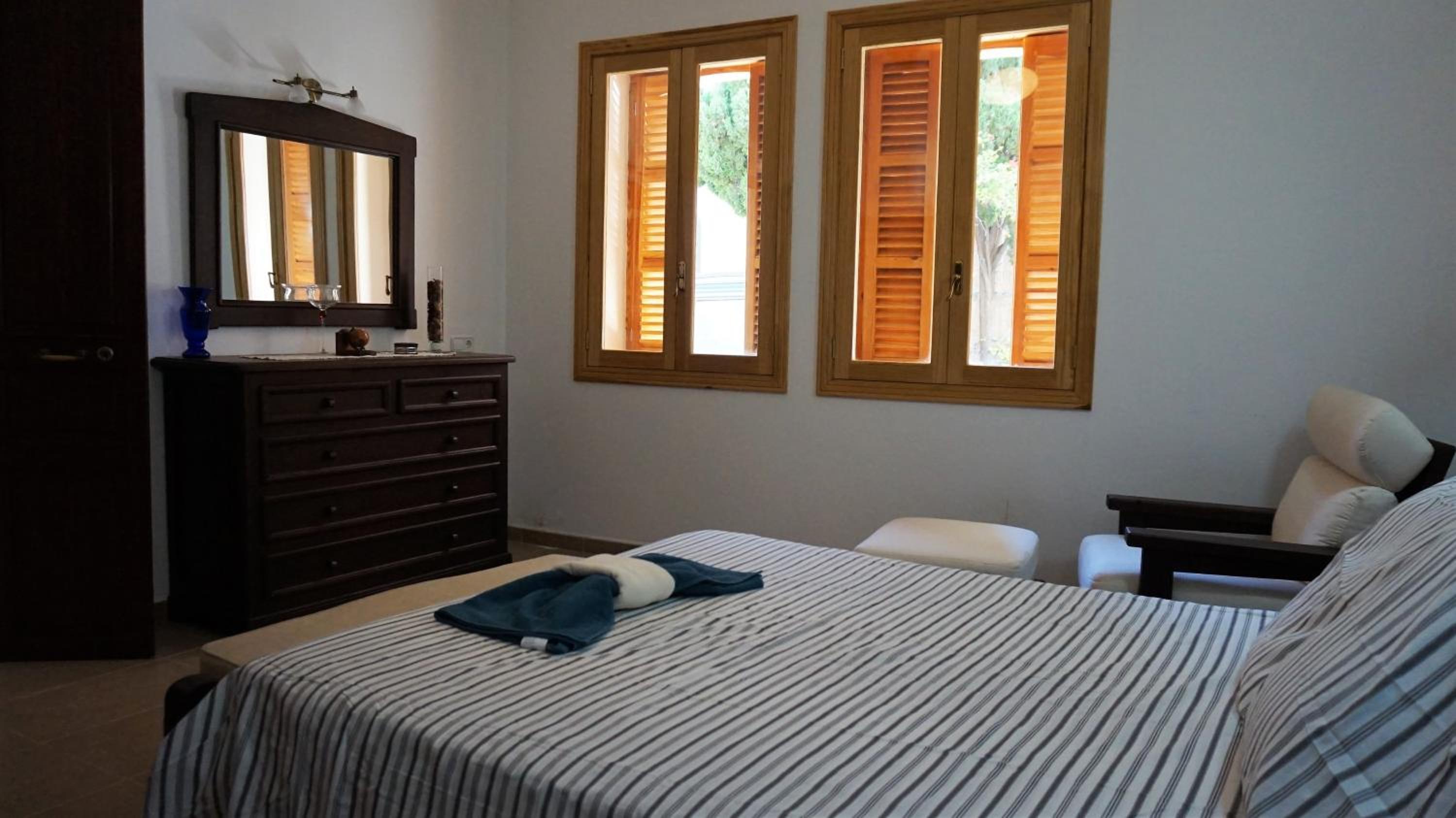 Born 23 - House with Pool in the centre of Lluchmayor. free wifi view 2