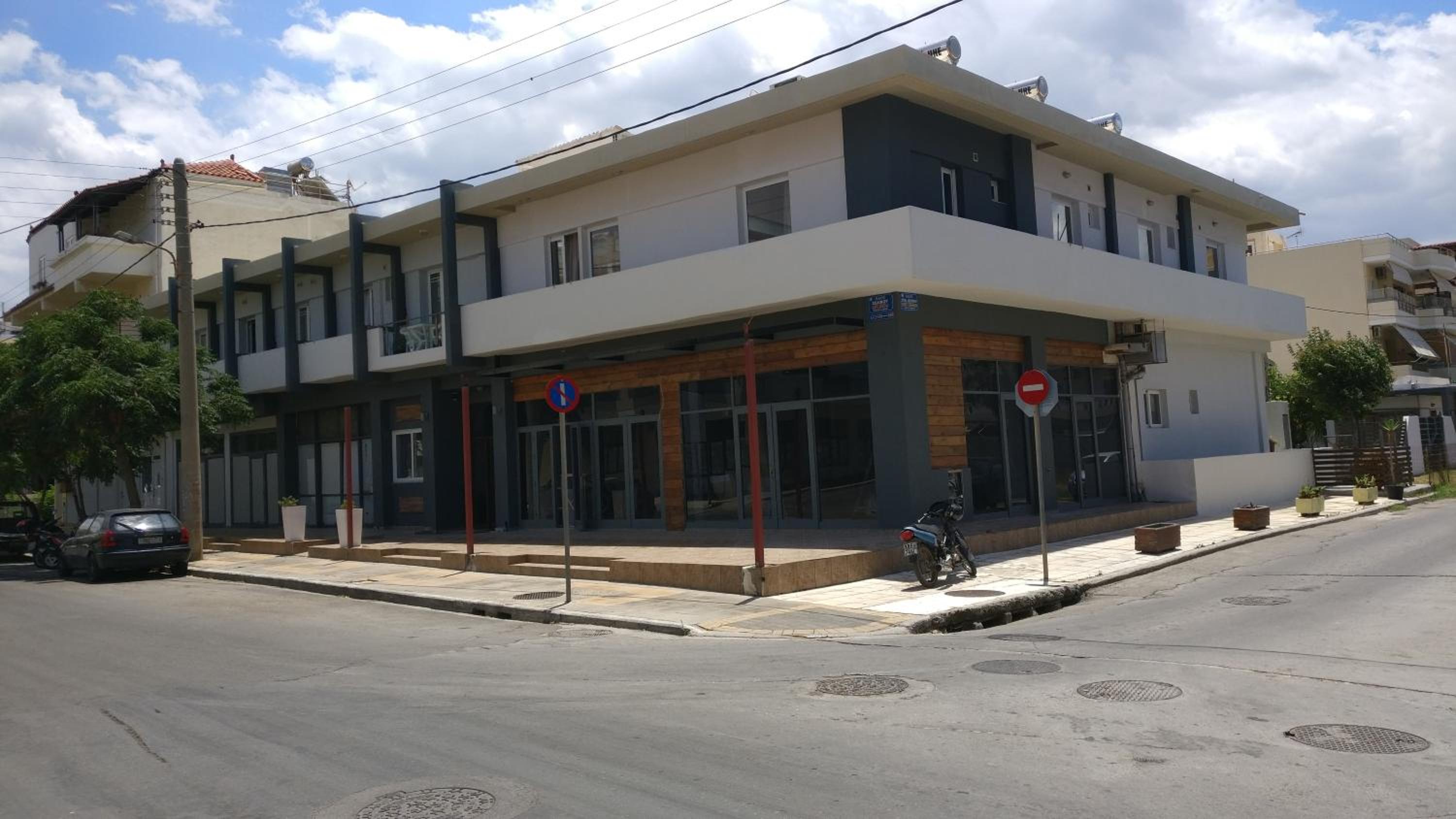 Hotel Kleri Beloni Rooms - Image 1