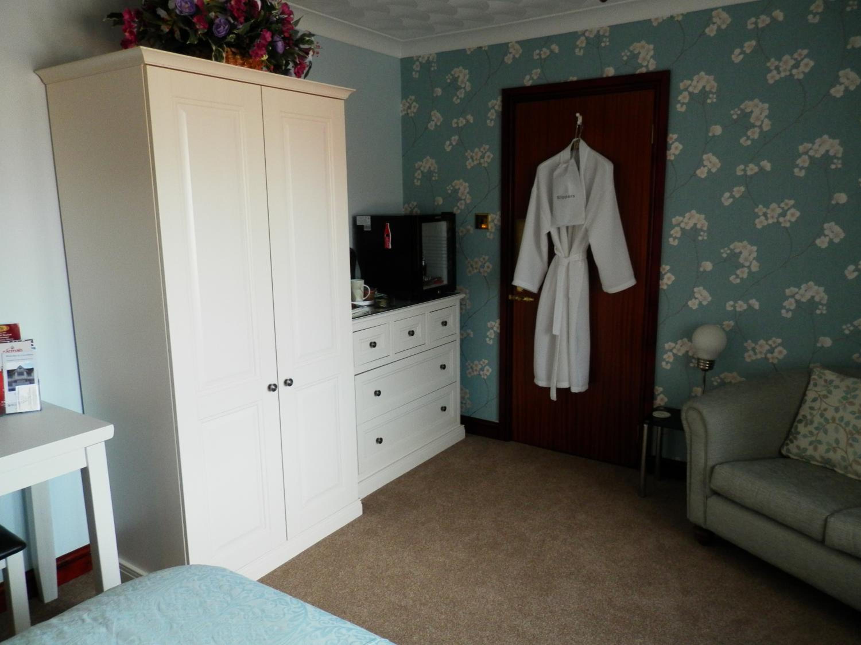 Photo 10