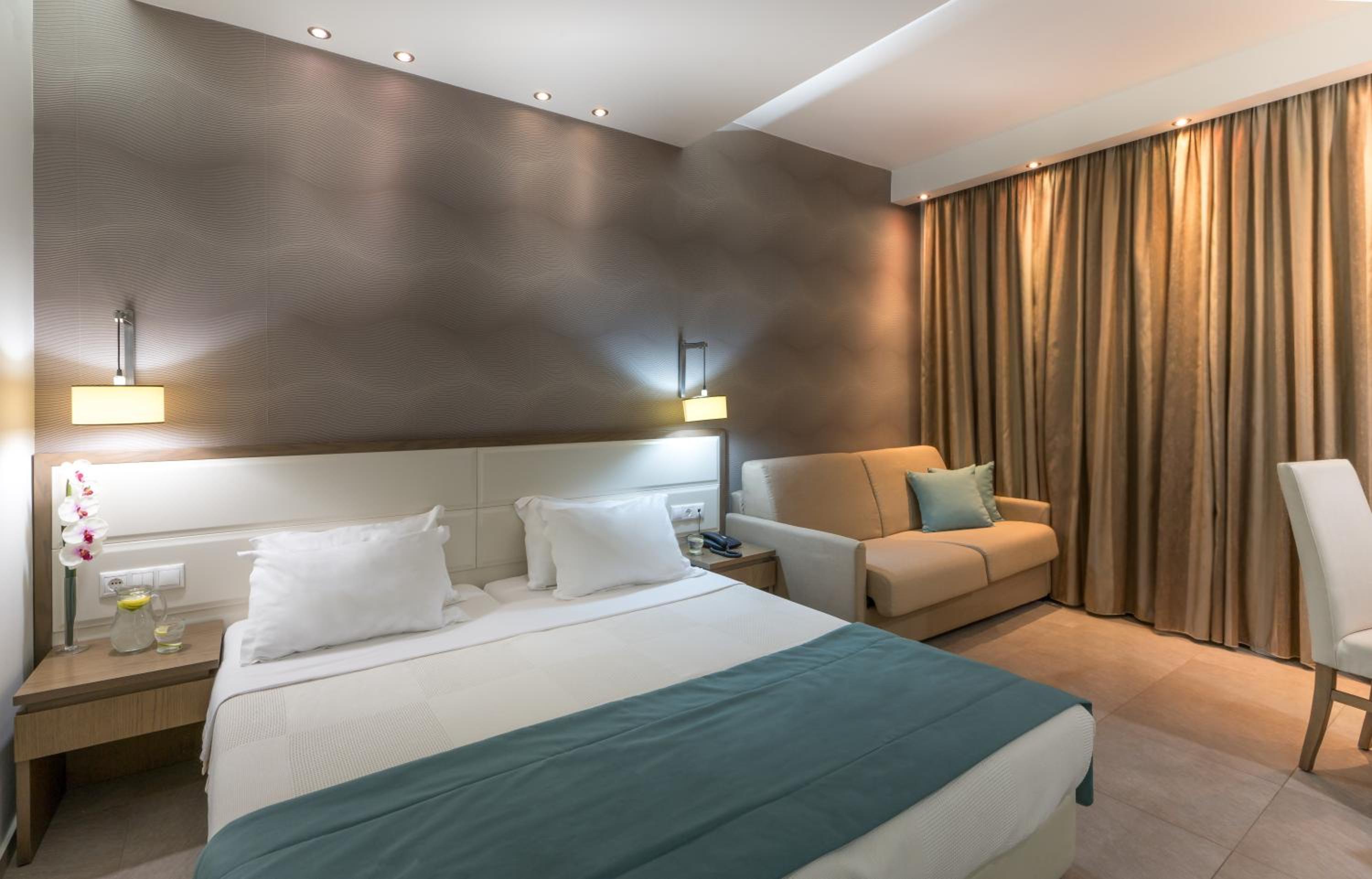 Cosmopolitan Hotel by GHH