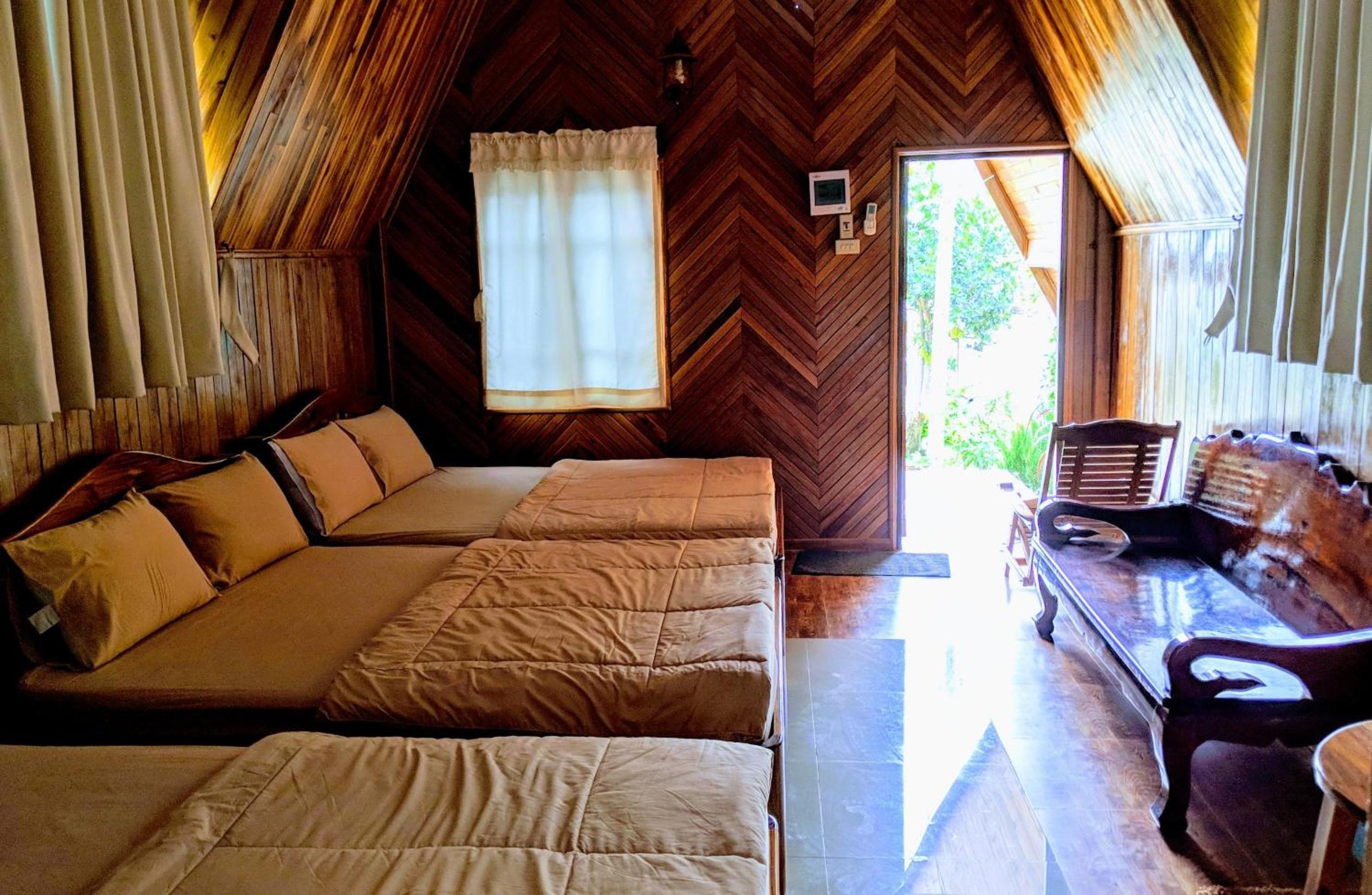 Bansuanphuhong Resort