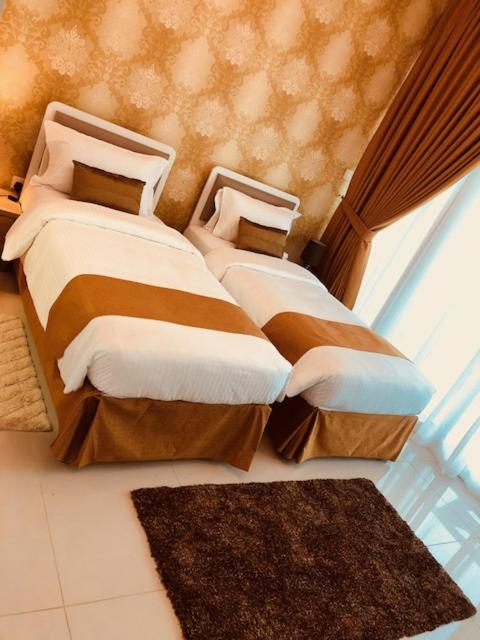 Golden Stay Vacation Homes continental tower marina