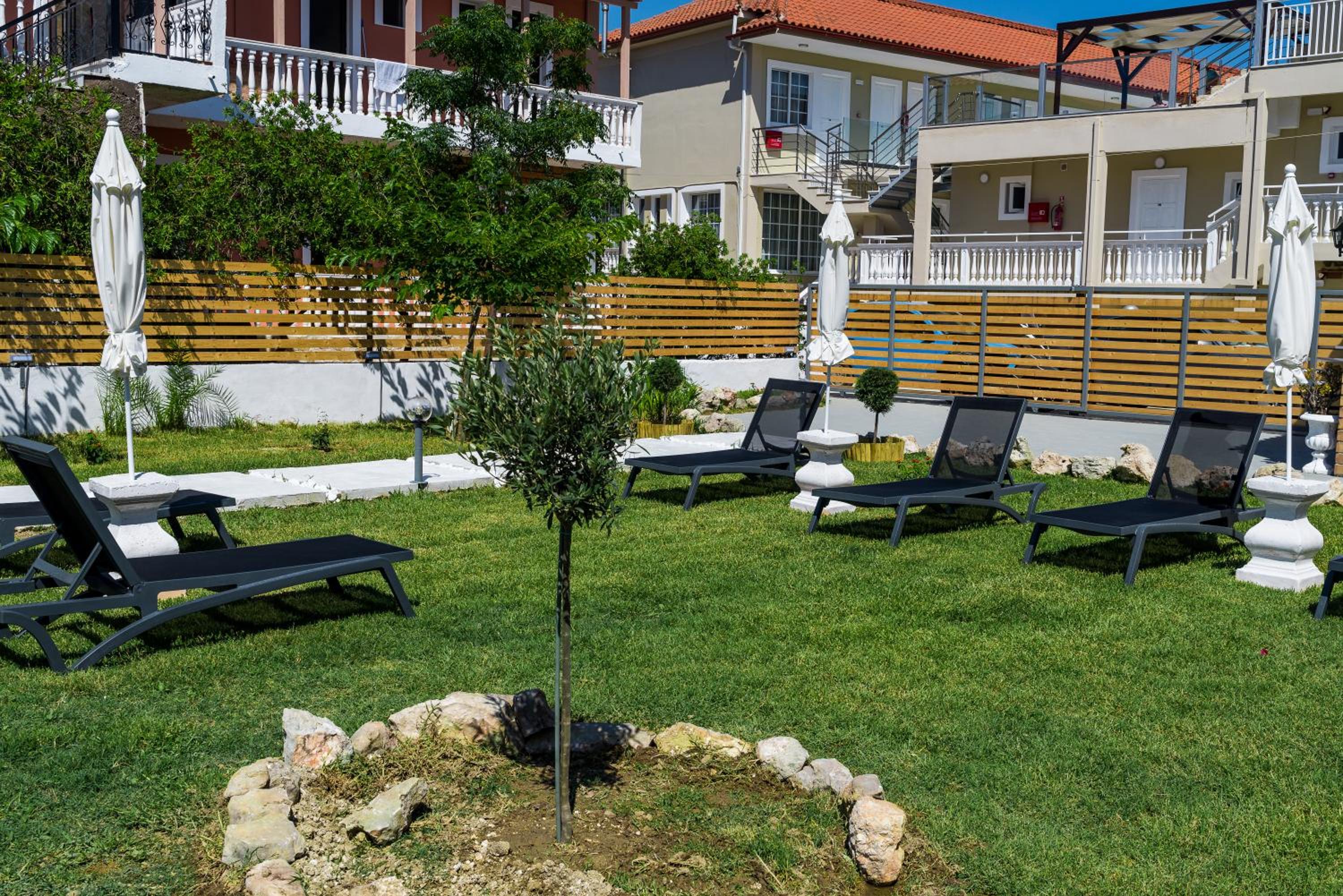 Rooms 48 by Zante Plaza