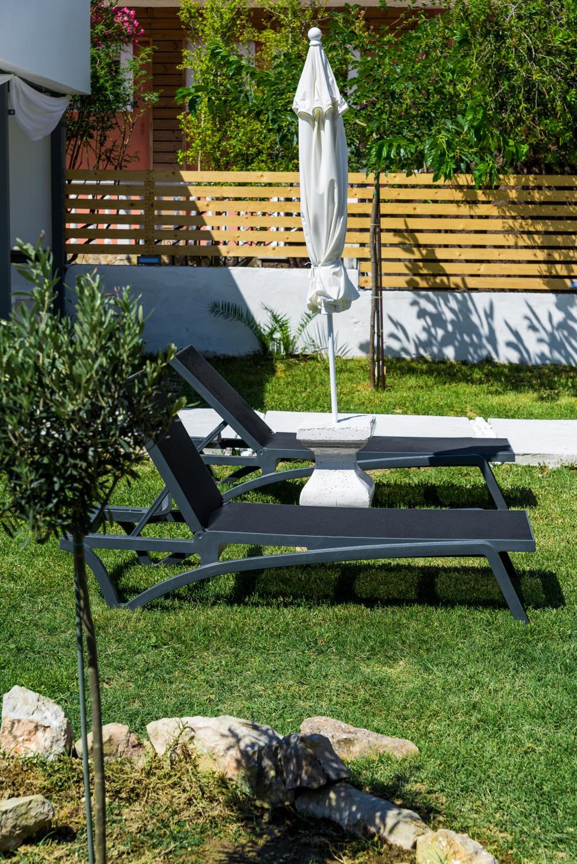 Rooms 48 by Zante Plaza