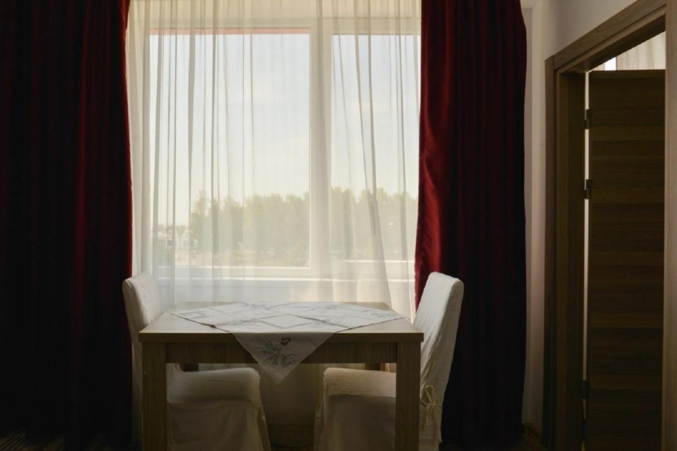 Apartament studio Summerland Mamaia view 4