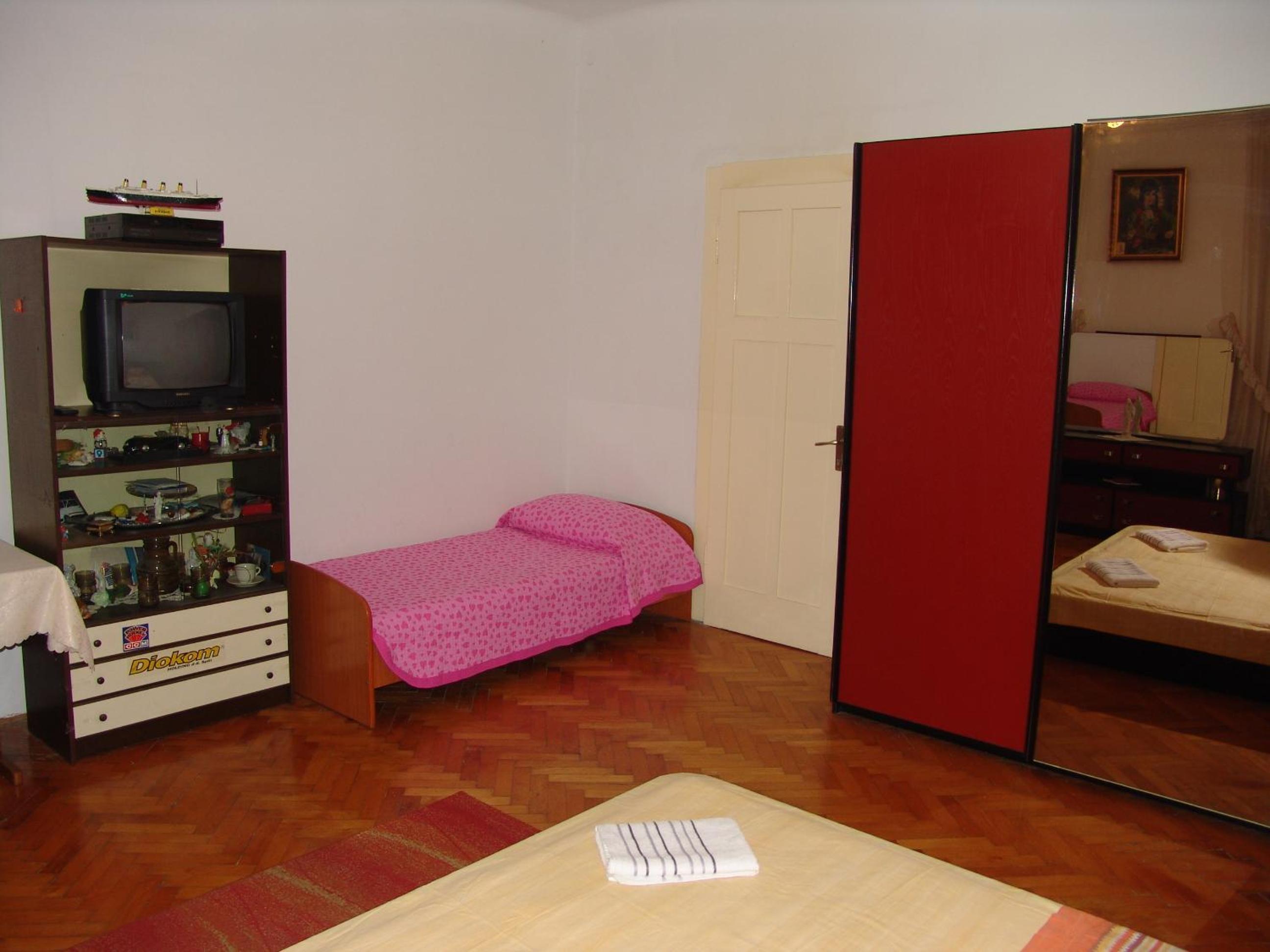 Photo 32