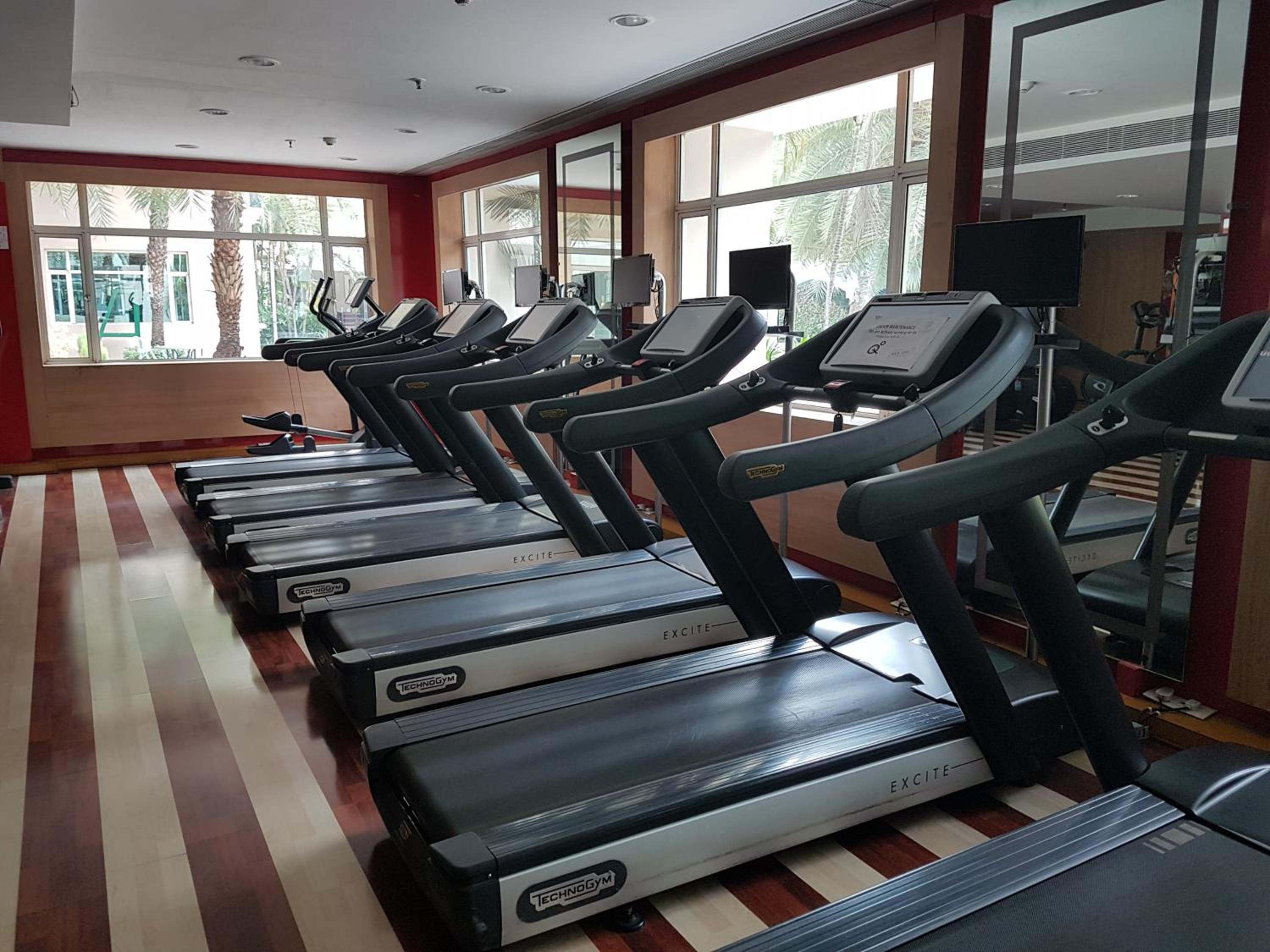The Palms Town & Country Club - Resort