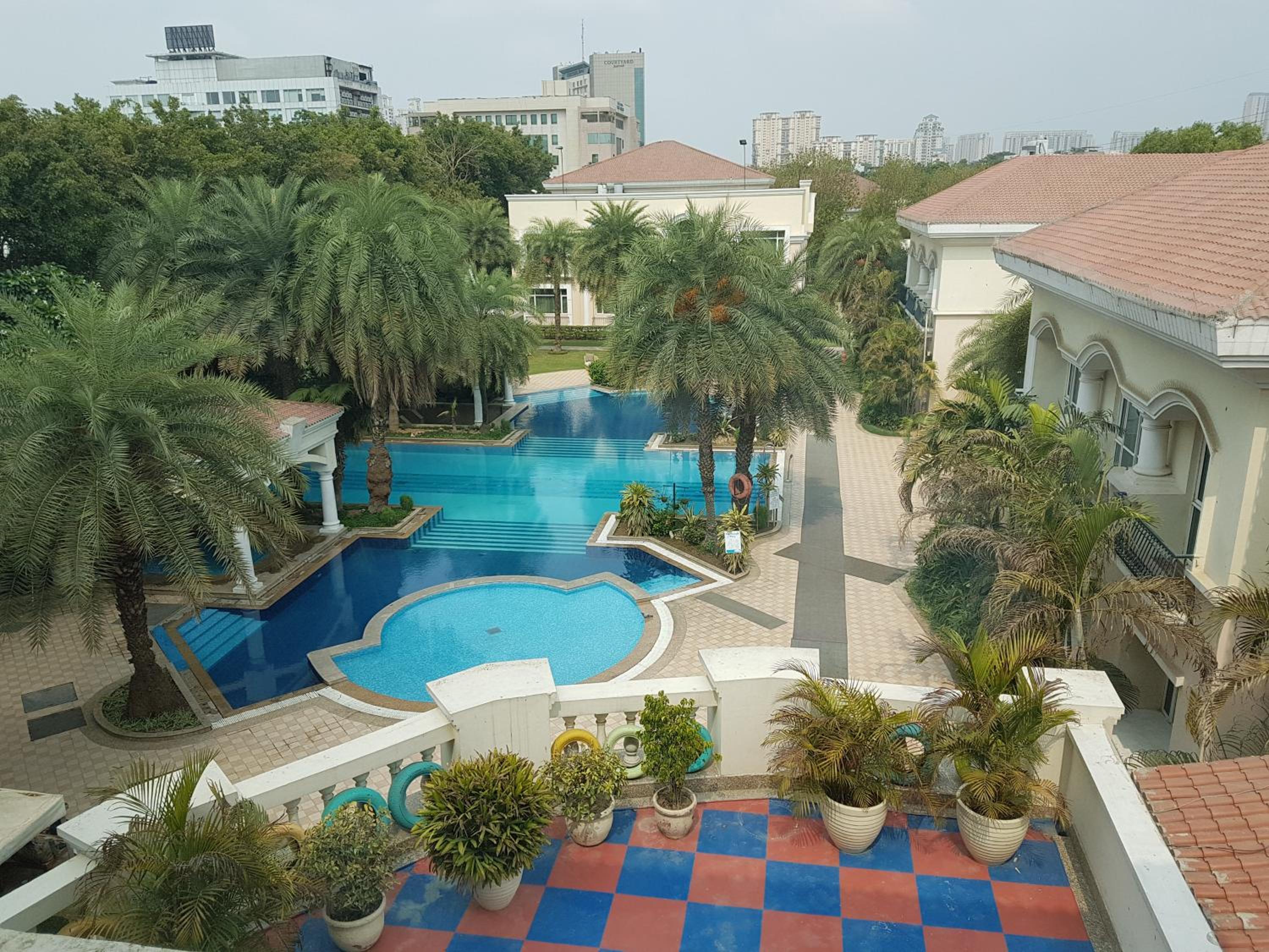 The Palms Town & Country Club - Resort