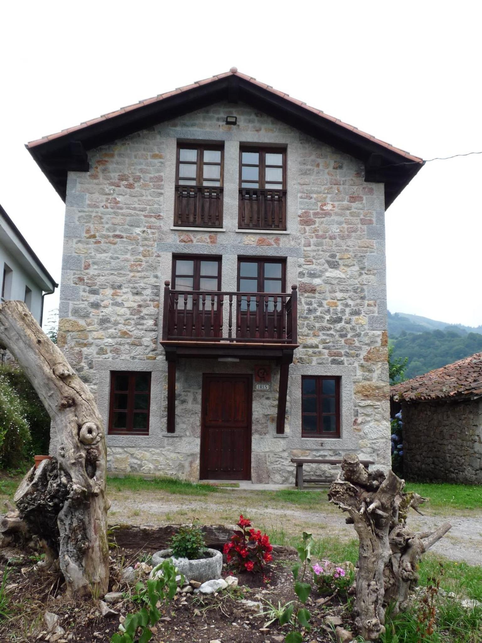 CASA IRIS, tranquilidad a 5' de Cangas de Onís view 2