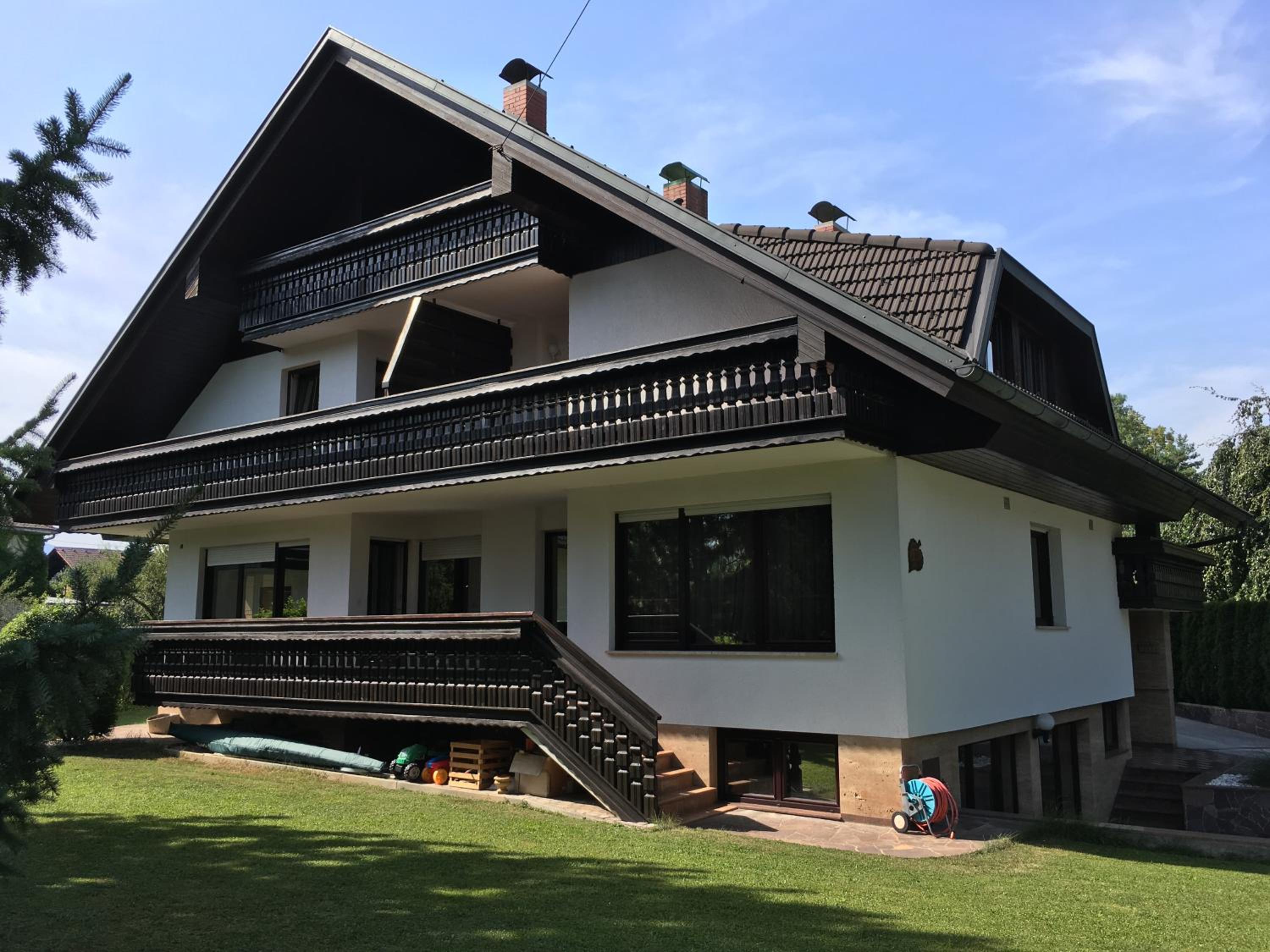 Glamping houses J-Max view 2