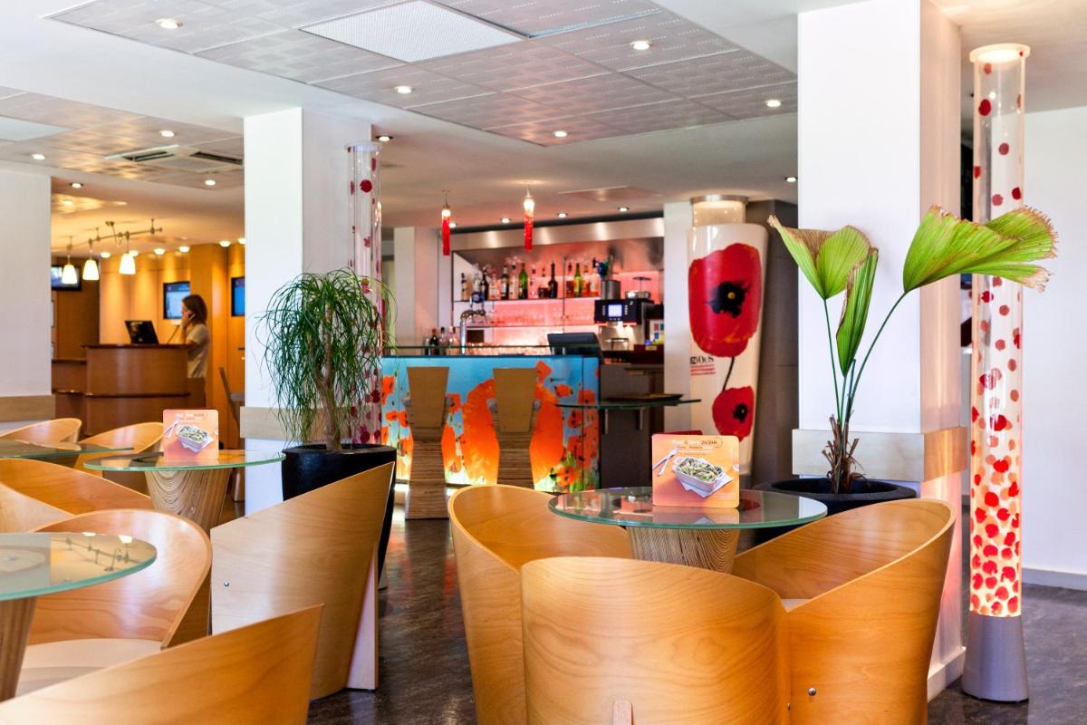 hotel reception