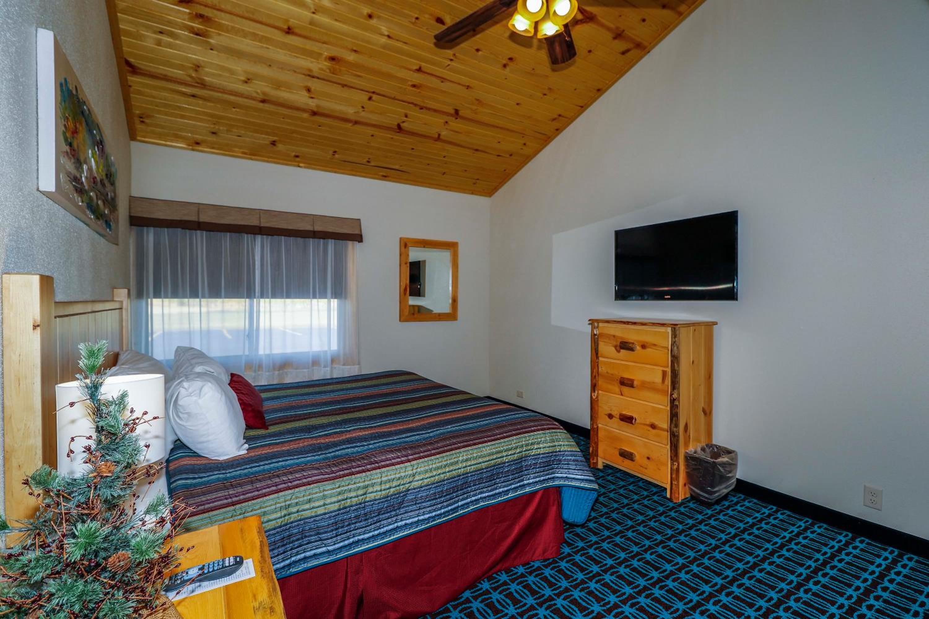 Round Barn Lodge
