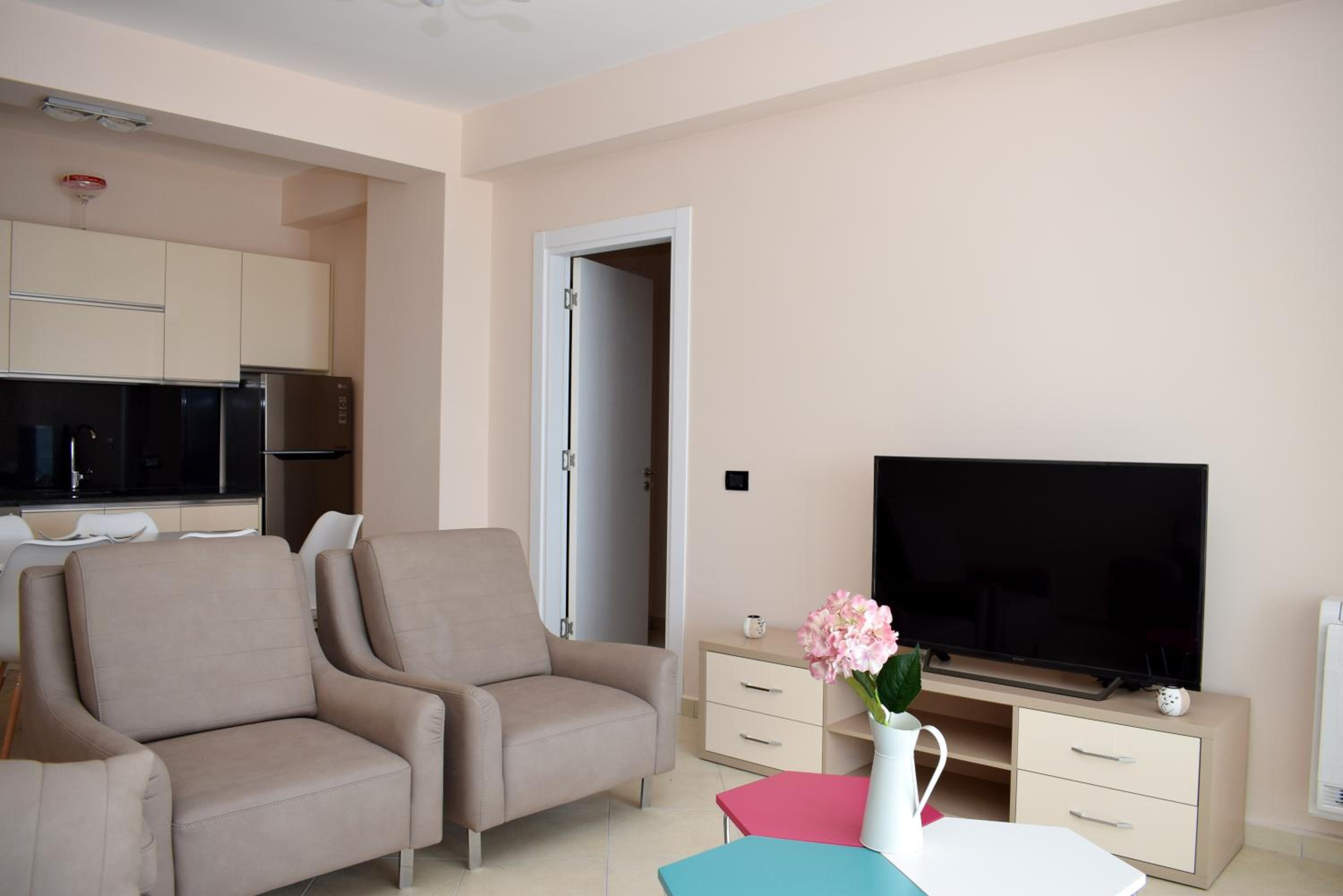 Brisa del Mar Beachfront Apartments