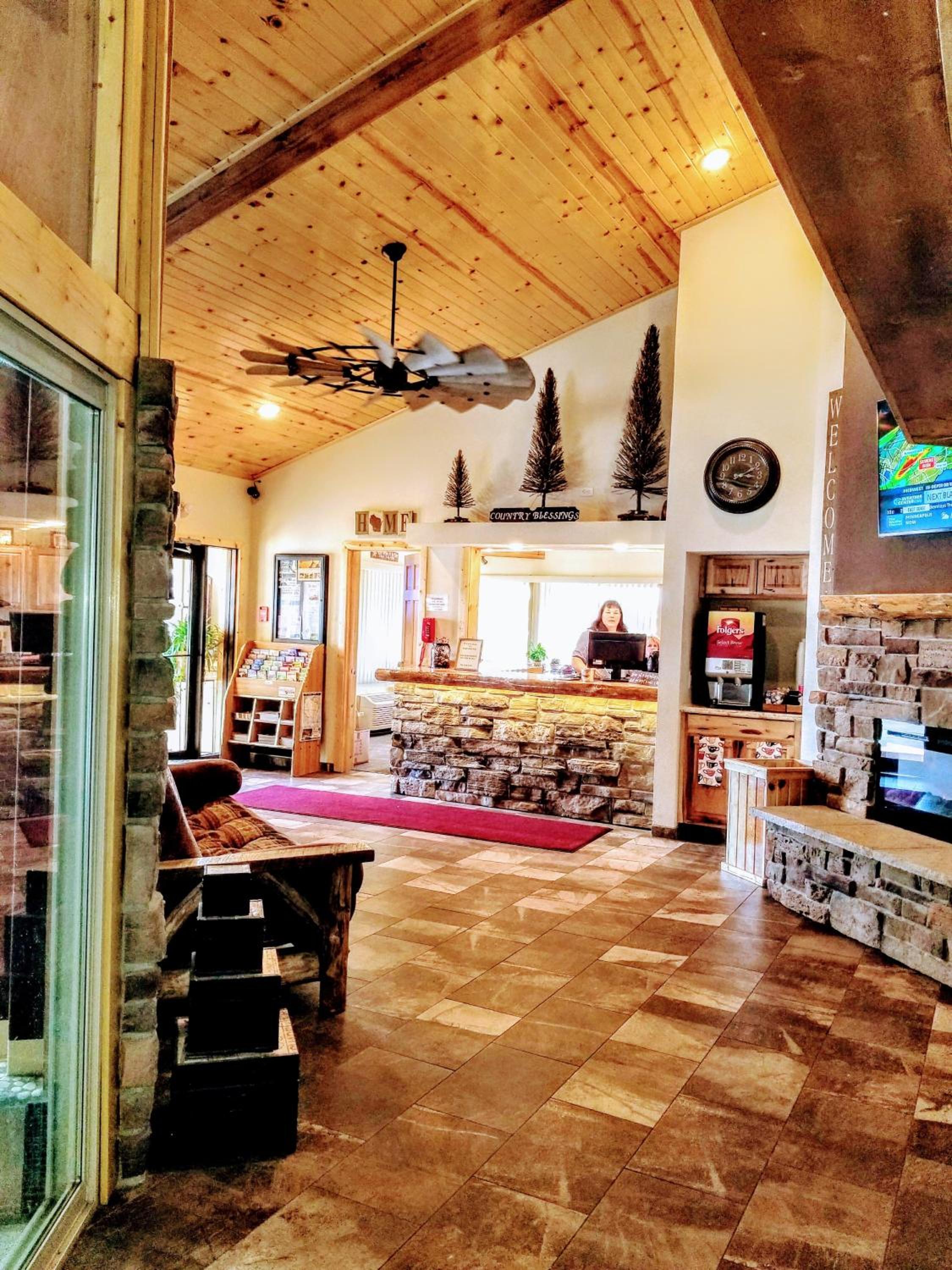 Round Barn Lodge