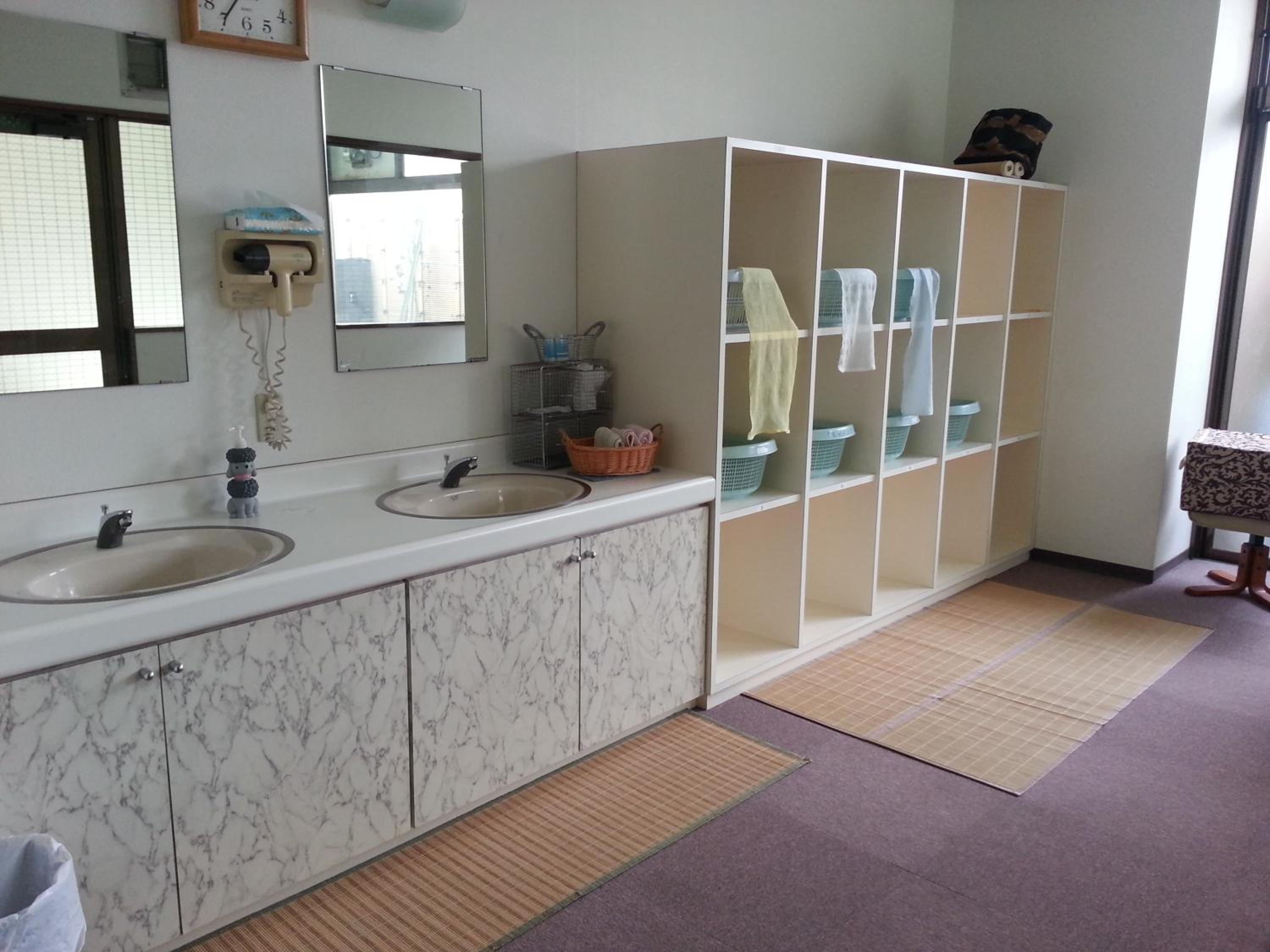 Photo 6