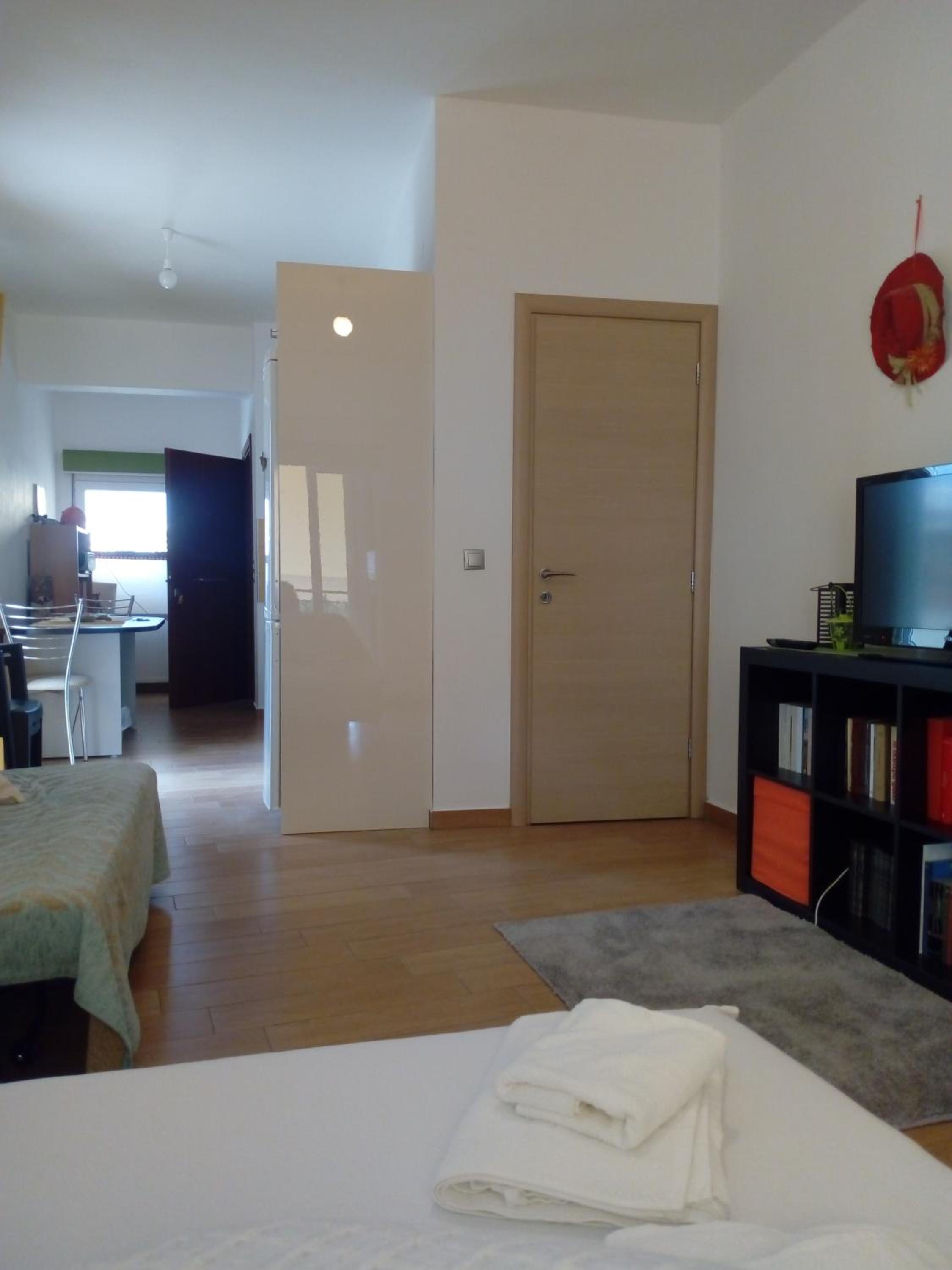 odys apartment centrer of town view 5