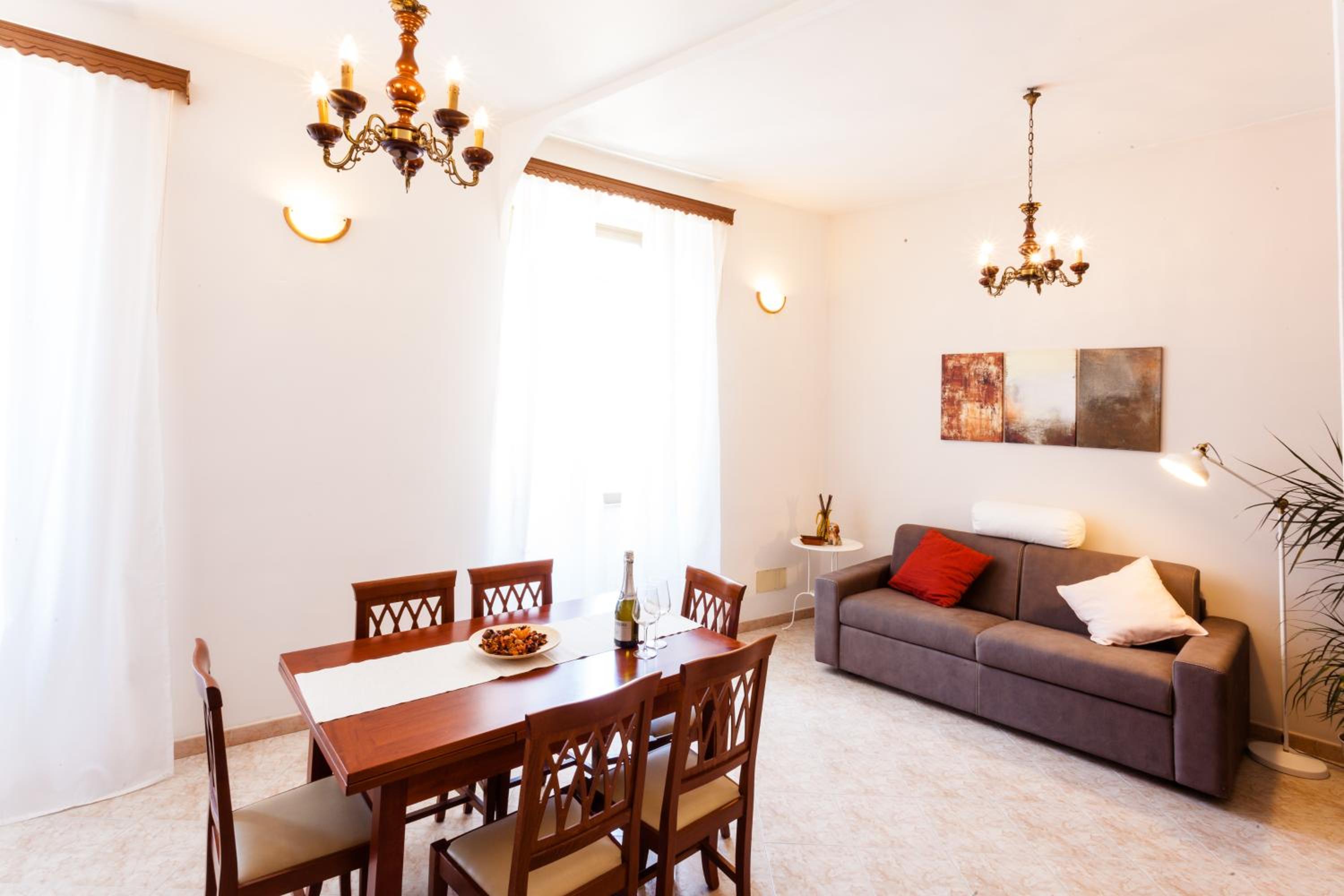 Redseven Rome Apartments