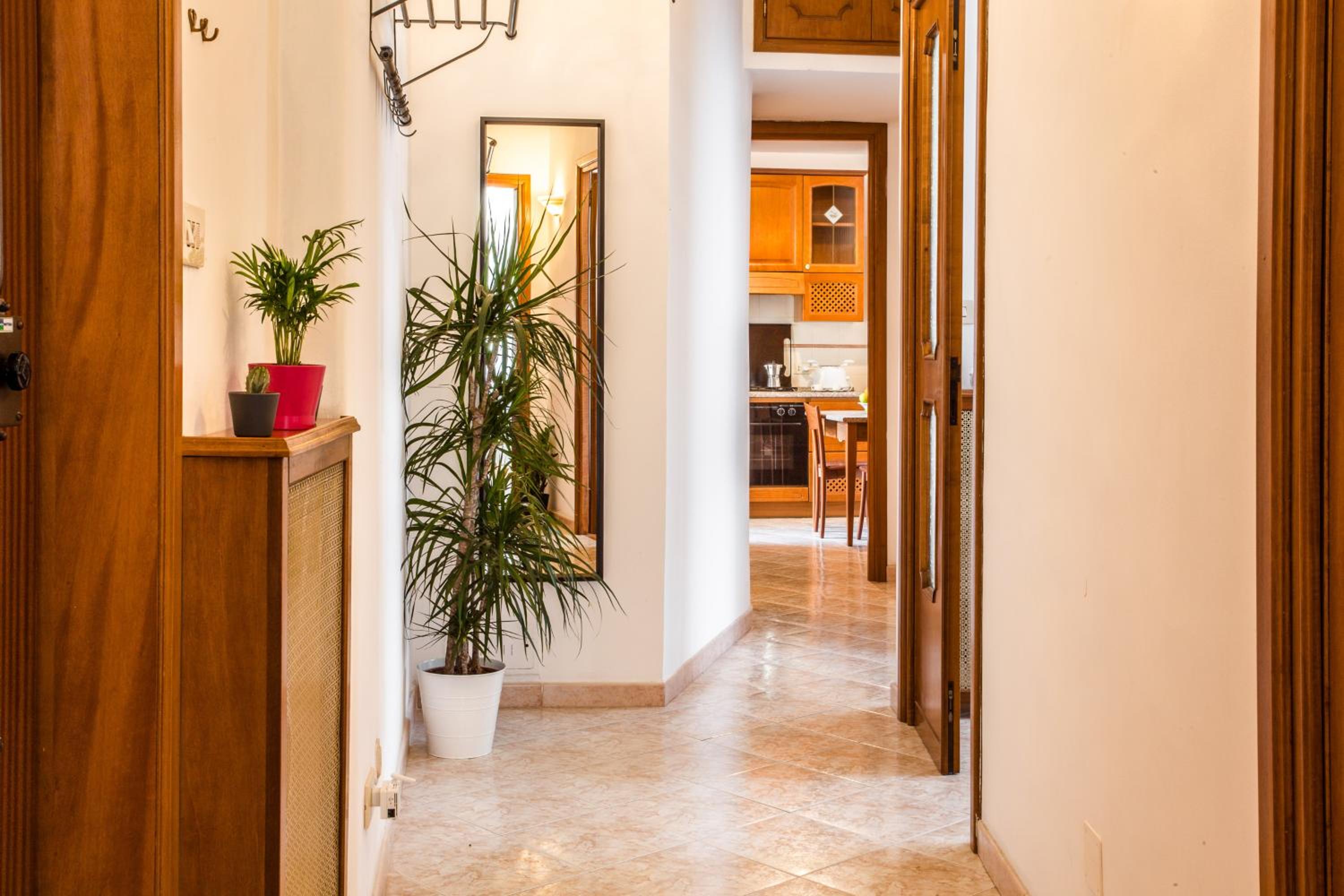 Redseven Rome Apartments