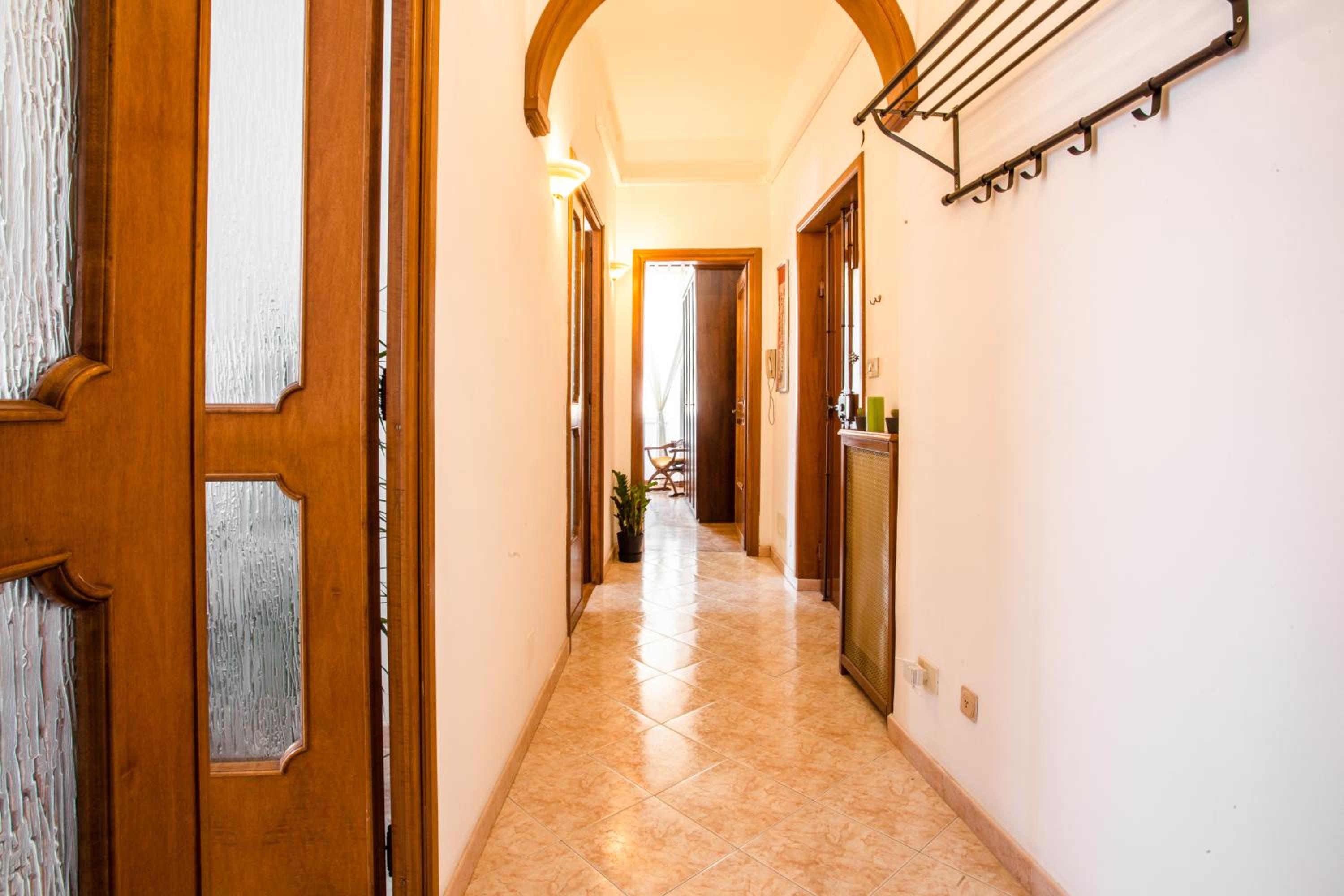 Redseven Rome Apartments