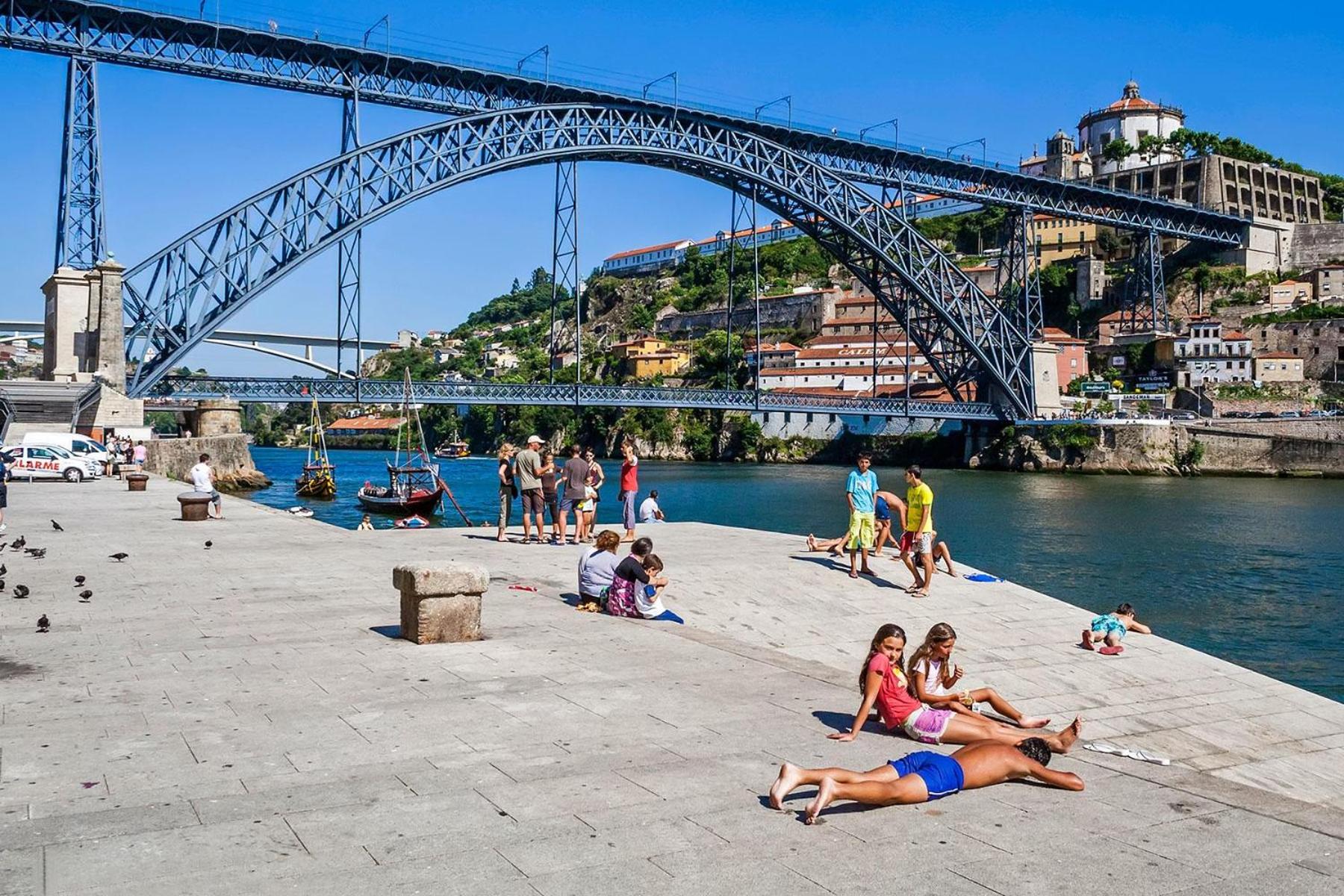 Porto Essence view 4