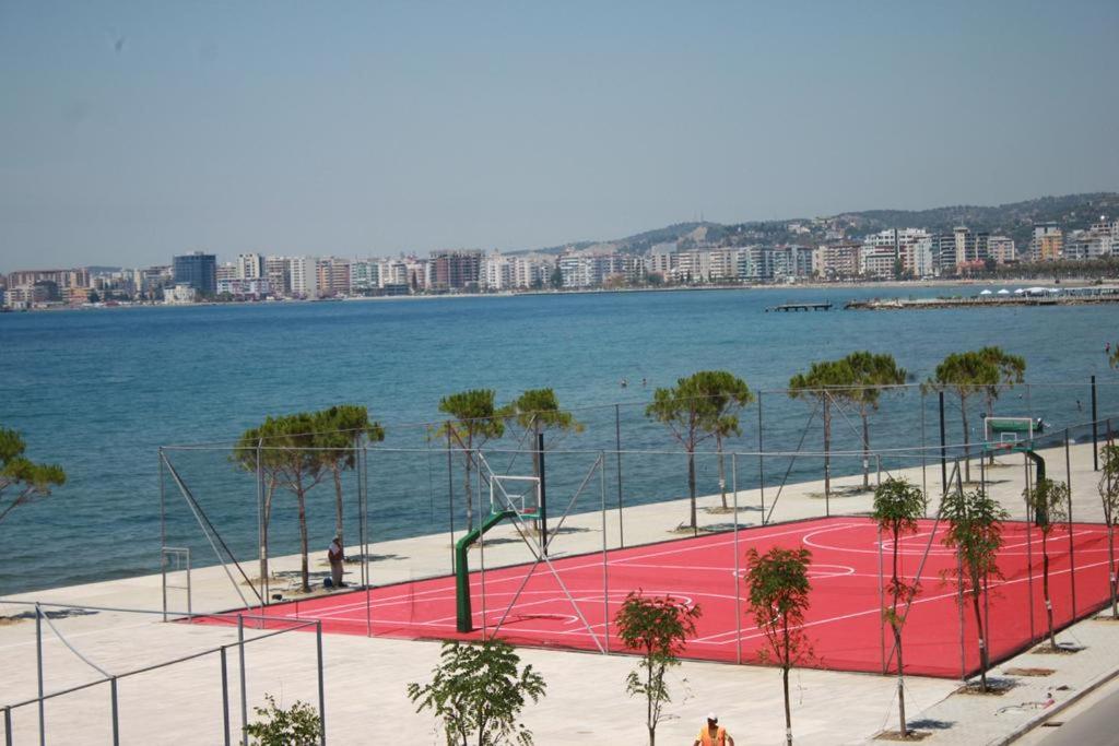 Sea view apartment photo 3