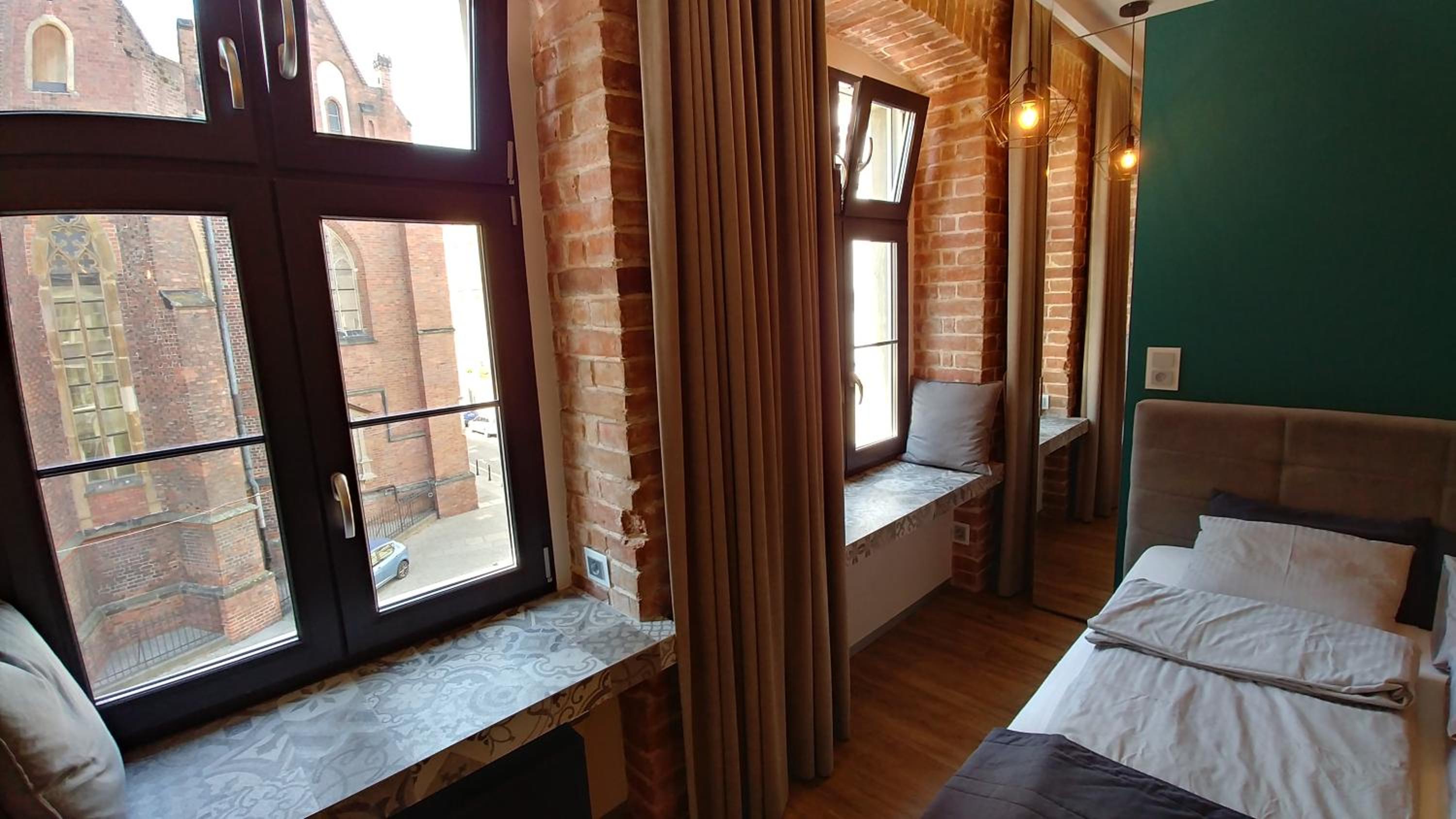 2/3 APARTMENTS Old Town view 4