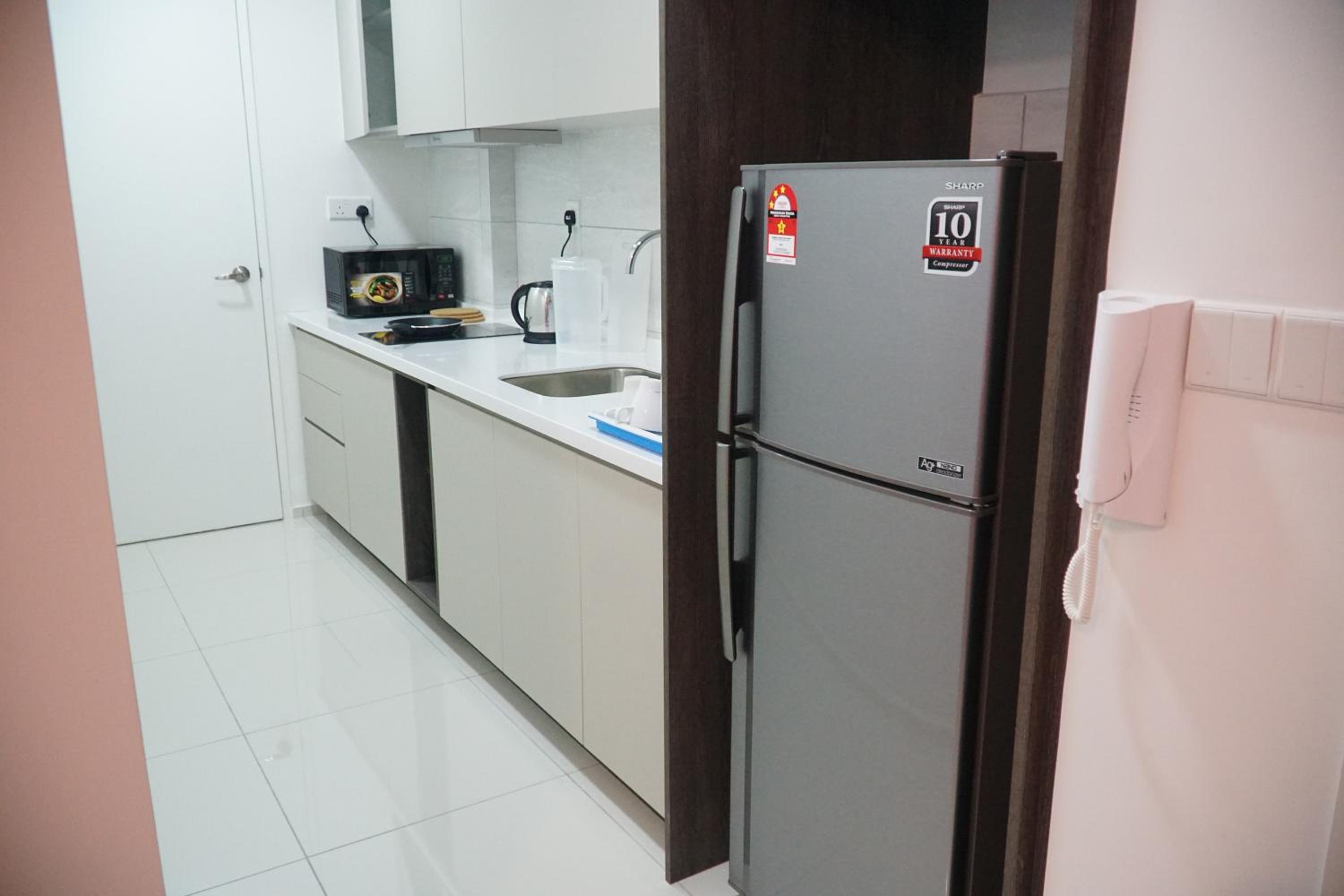 The Robertson Retreat - Modern Comfort & City Views In The Middle of Kuala Lumpur