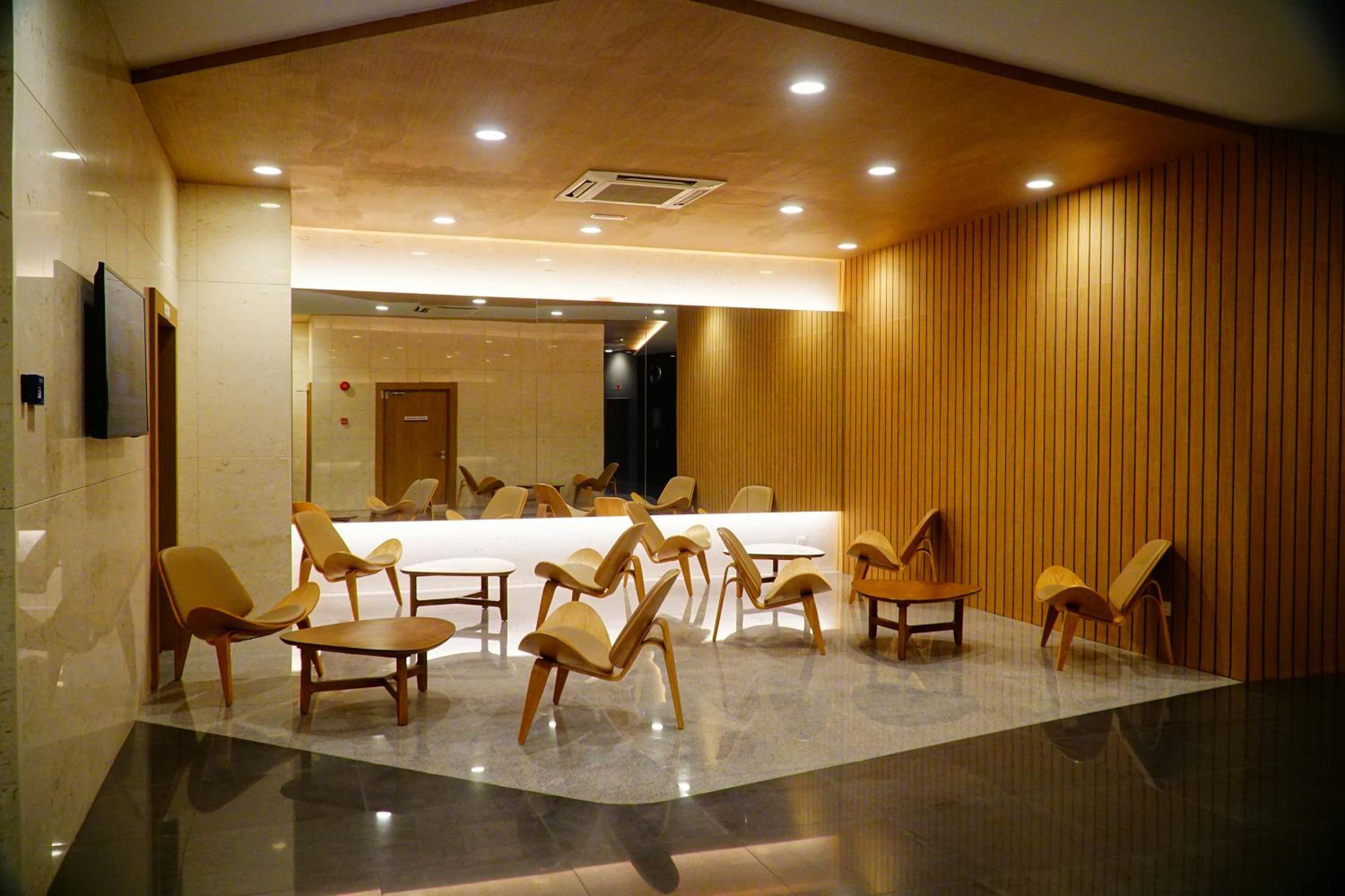 The Robertson Retreat - Modern Comfort & City Views In The Middle of Kuala Lumpur