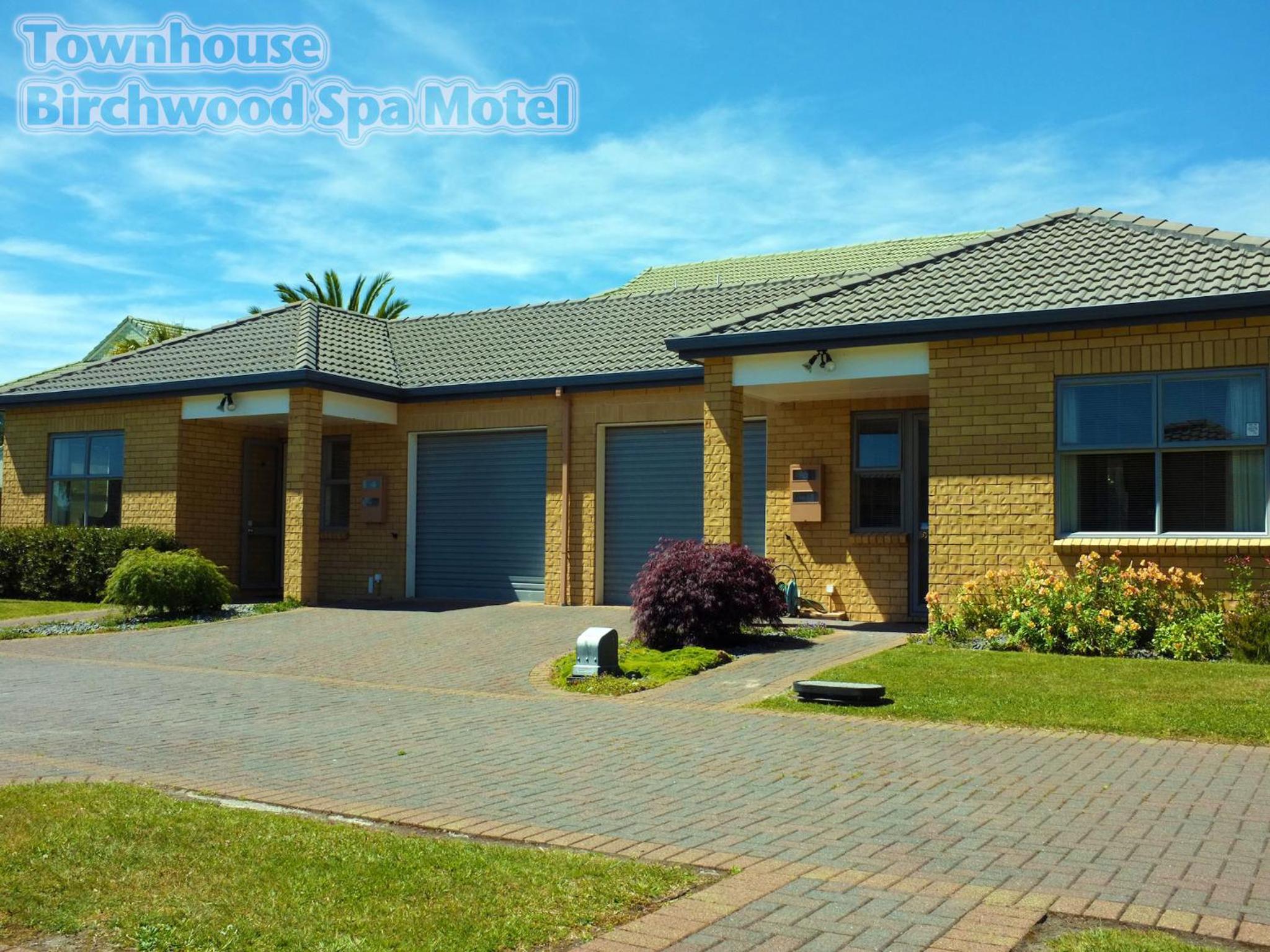 Birchwood Spa Motel